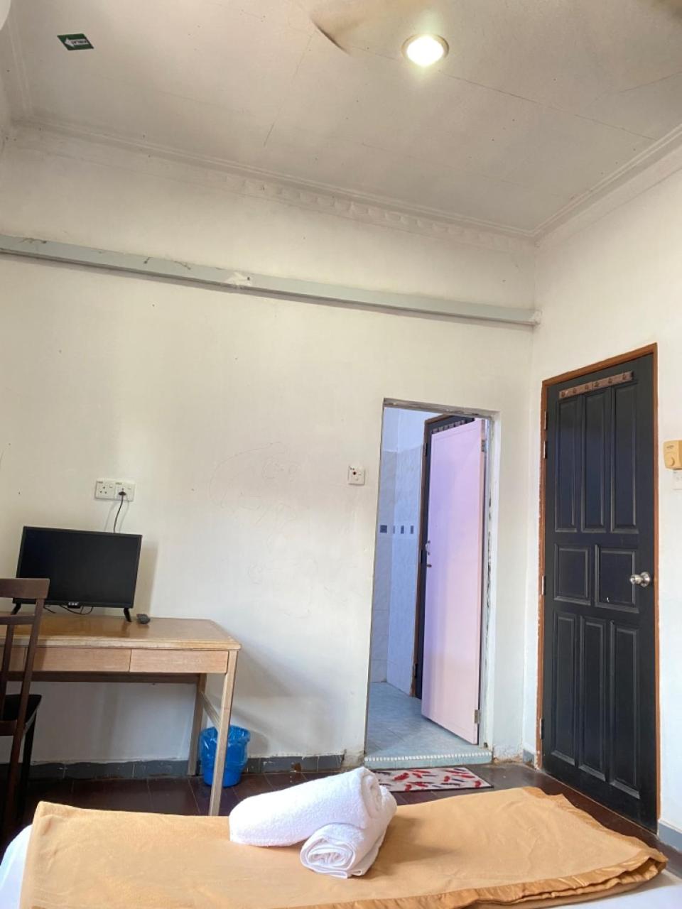 Family Room - Photo 1
