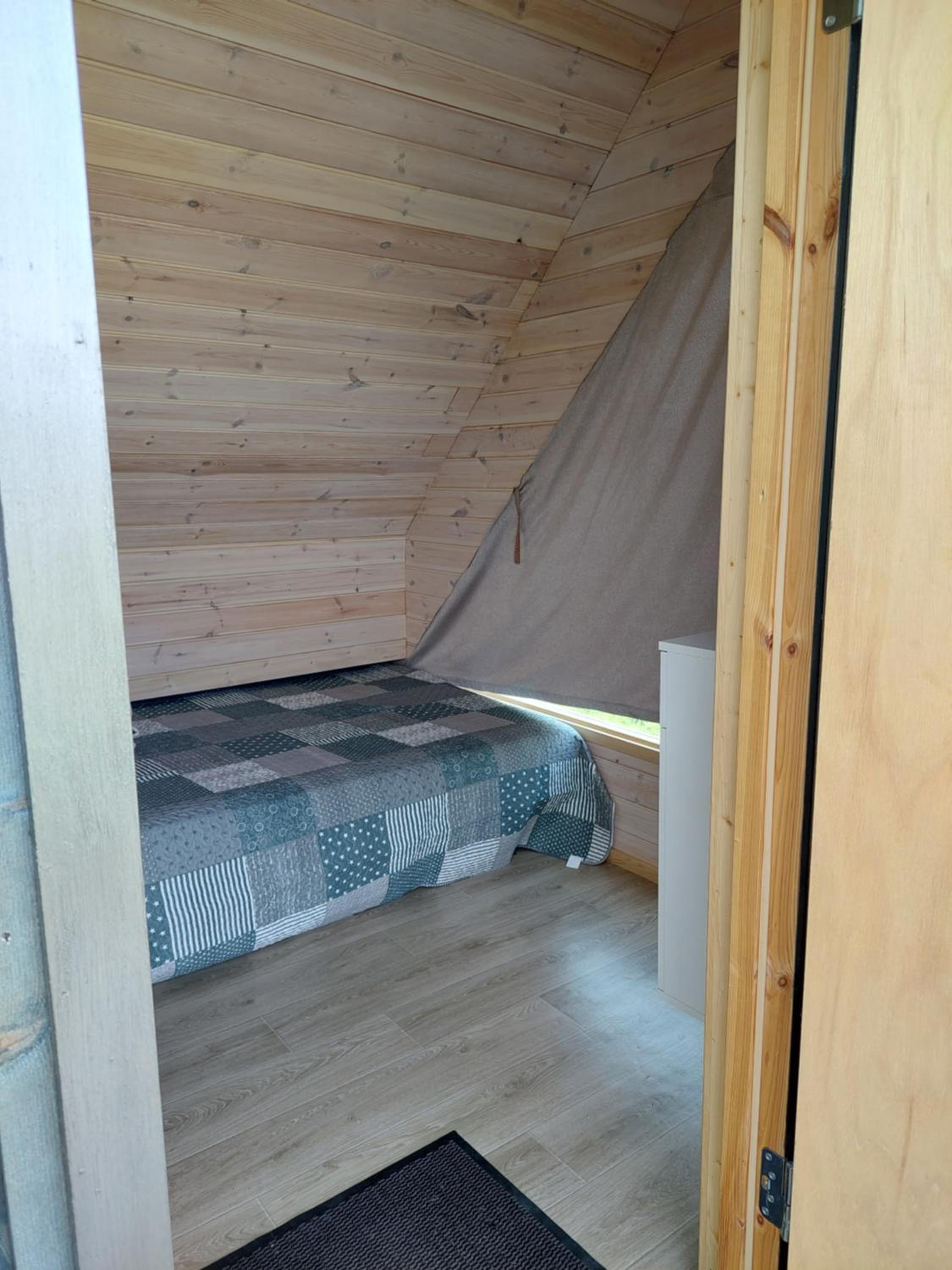 One-Bedroom House photo 1