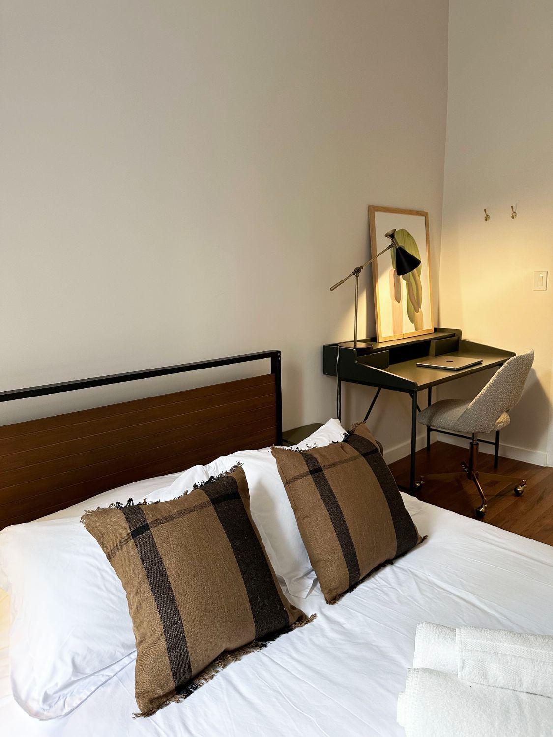 Double Room with Shared Bathroom photo 1