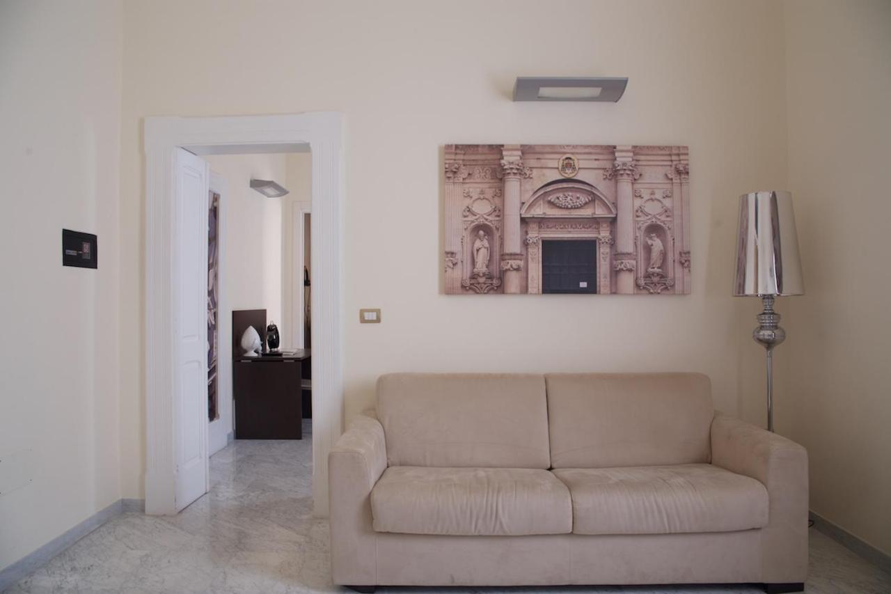 Suite - Photo 8