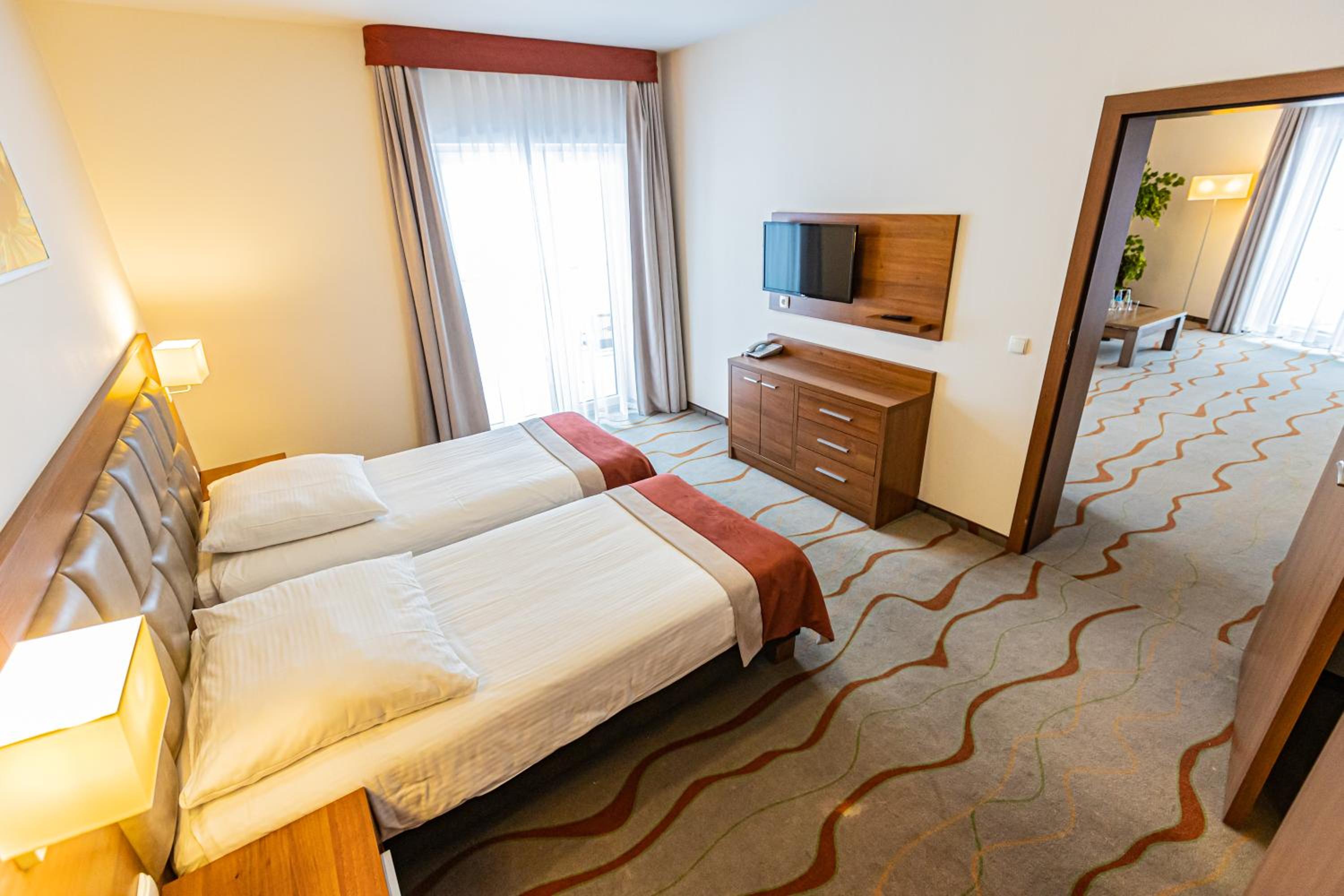 Double Room with Private Bathroom - Photo 3
