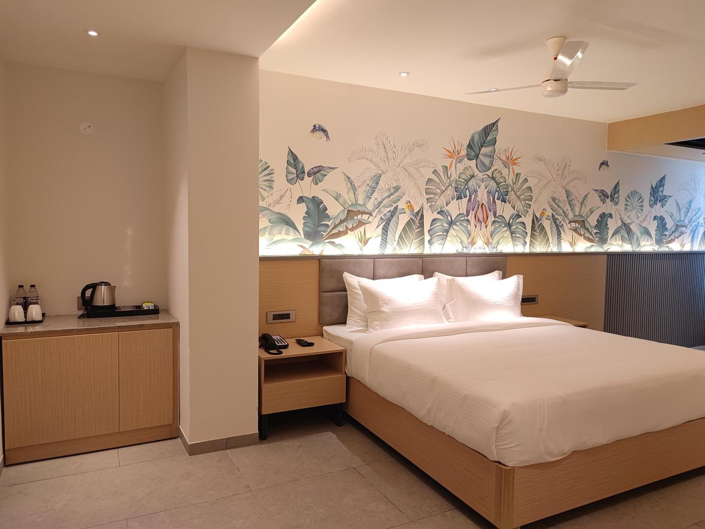 Deluxe Room - Photo 2