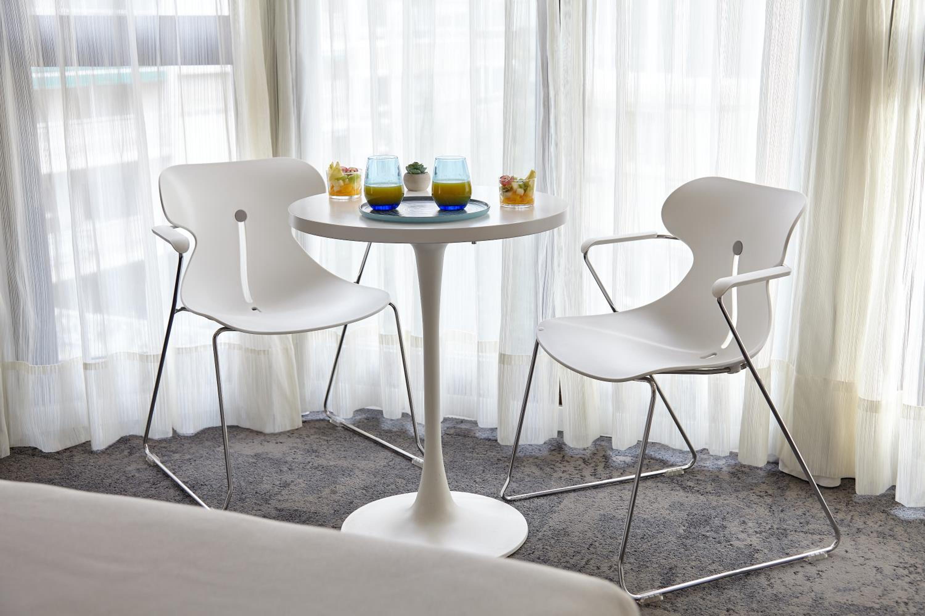 Twin Room - Photo 10