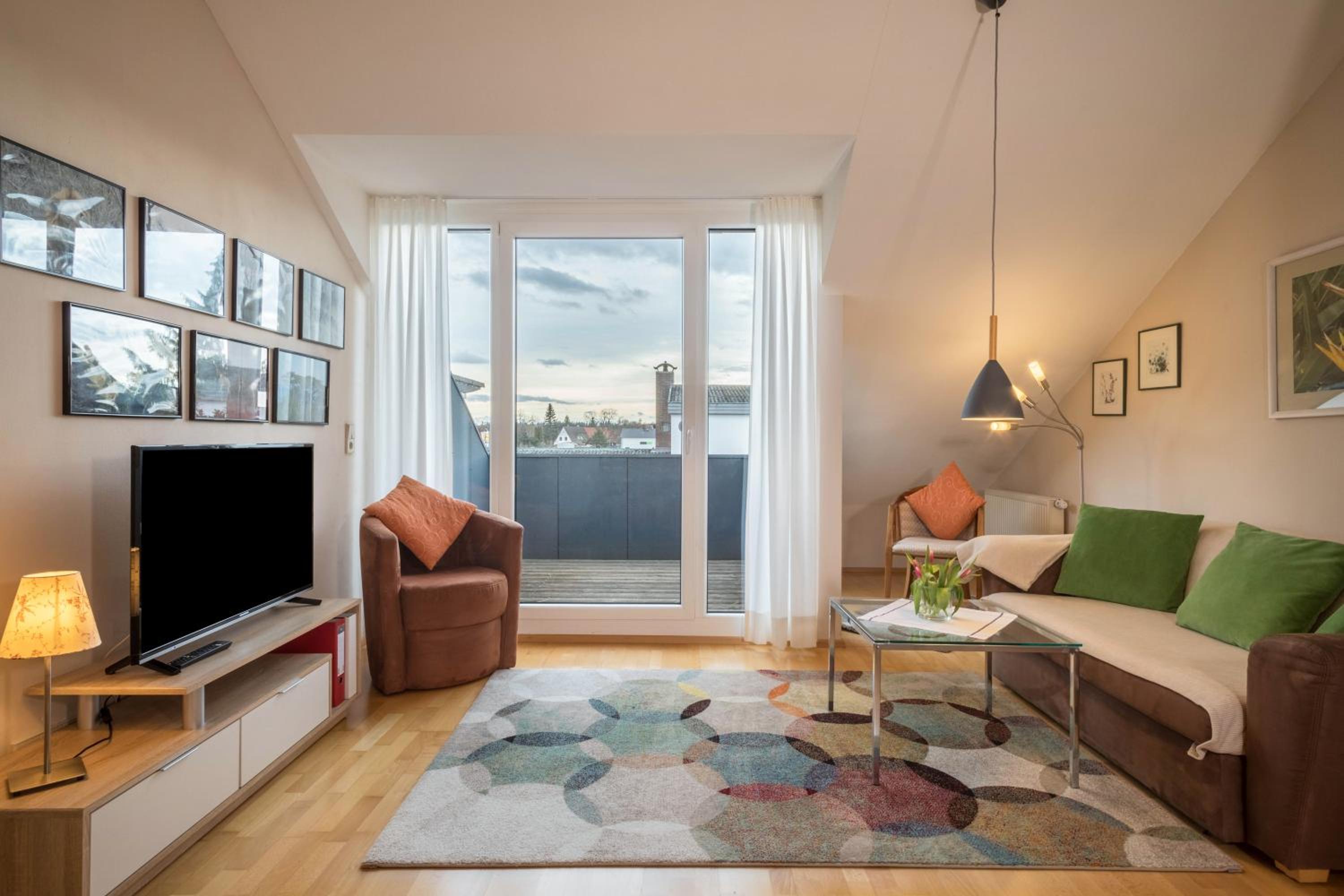 Two-Bedroom Deluxe Apartment with Garden View photo 2