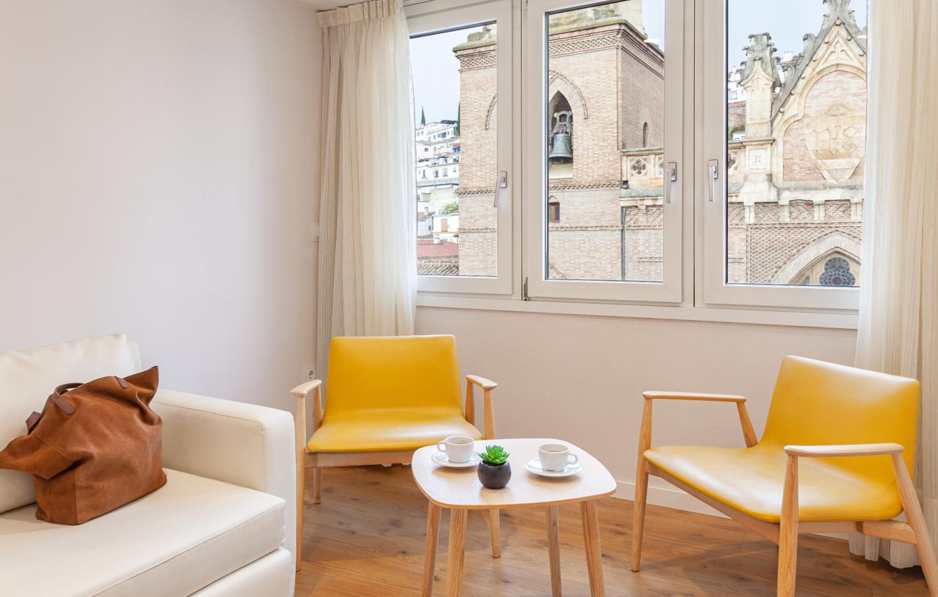 Junior Suite (2 Adults) - Photo 8