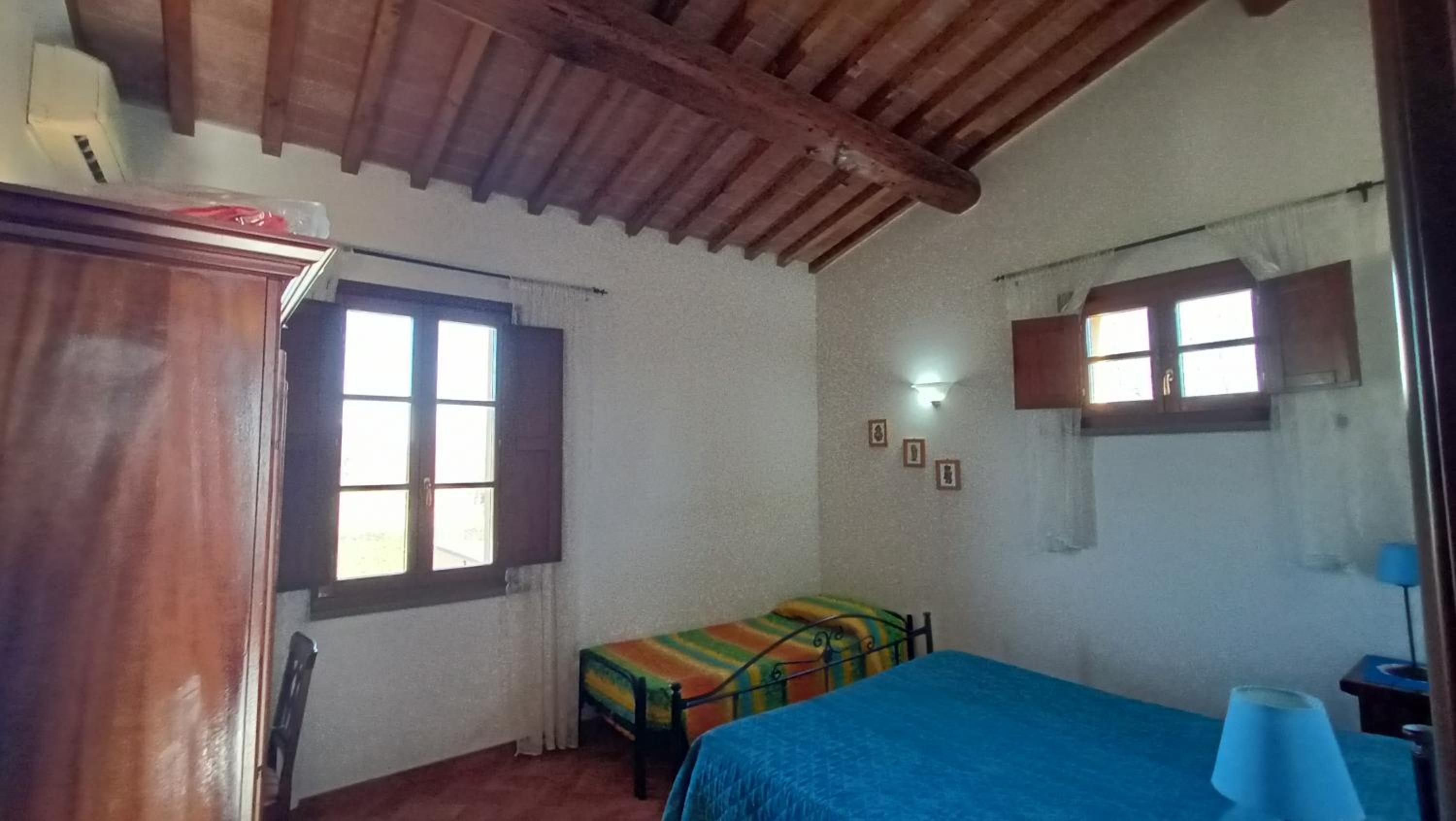 One-Bedroom Apartment (5 Adults) photo 2