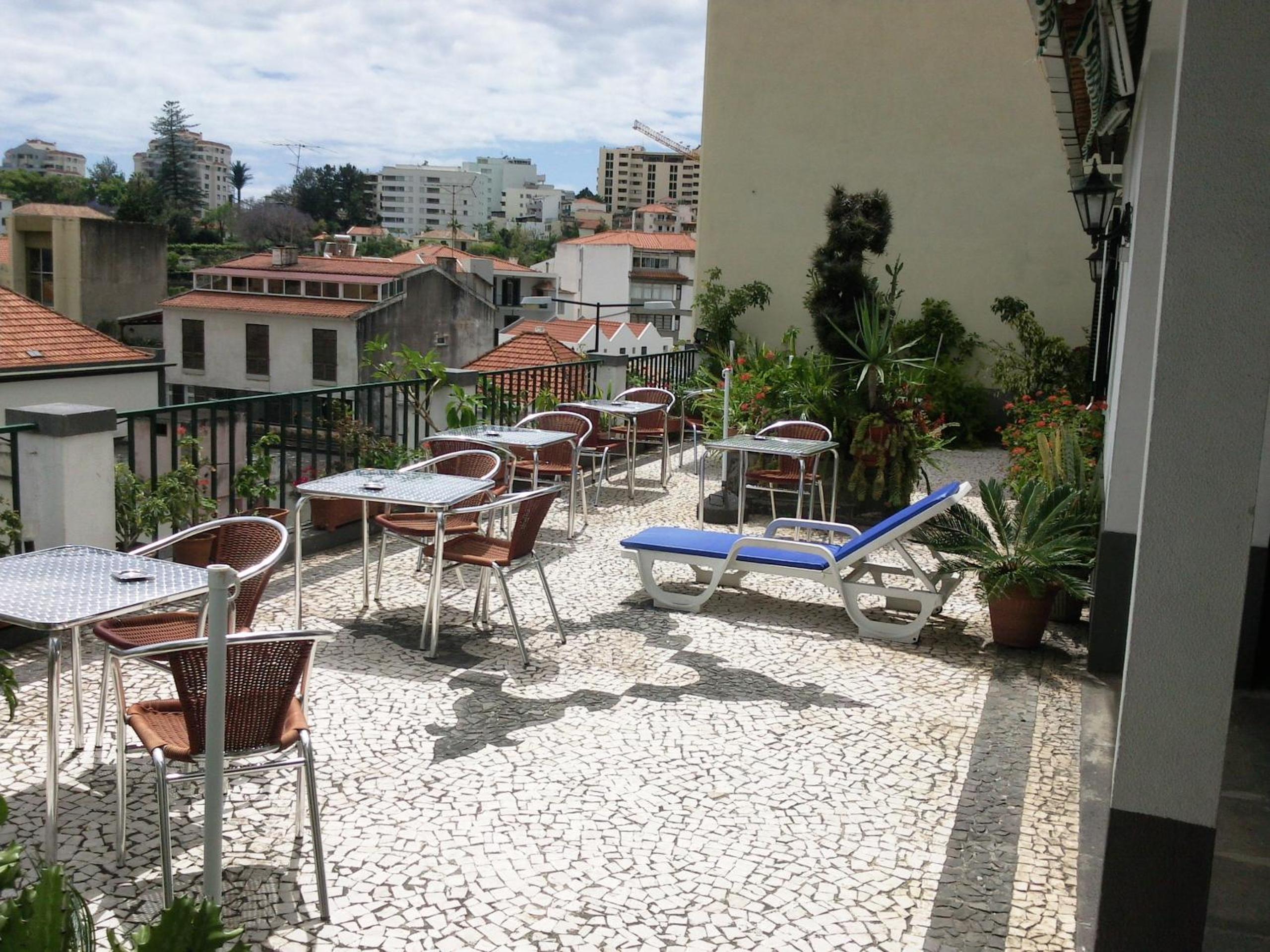Twin Room with Balcony and Sea View photo 2