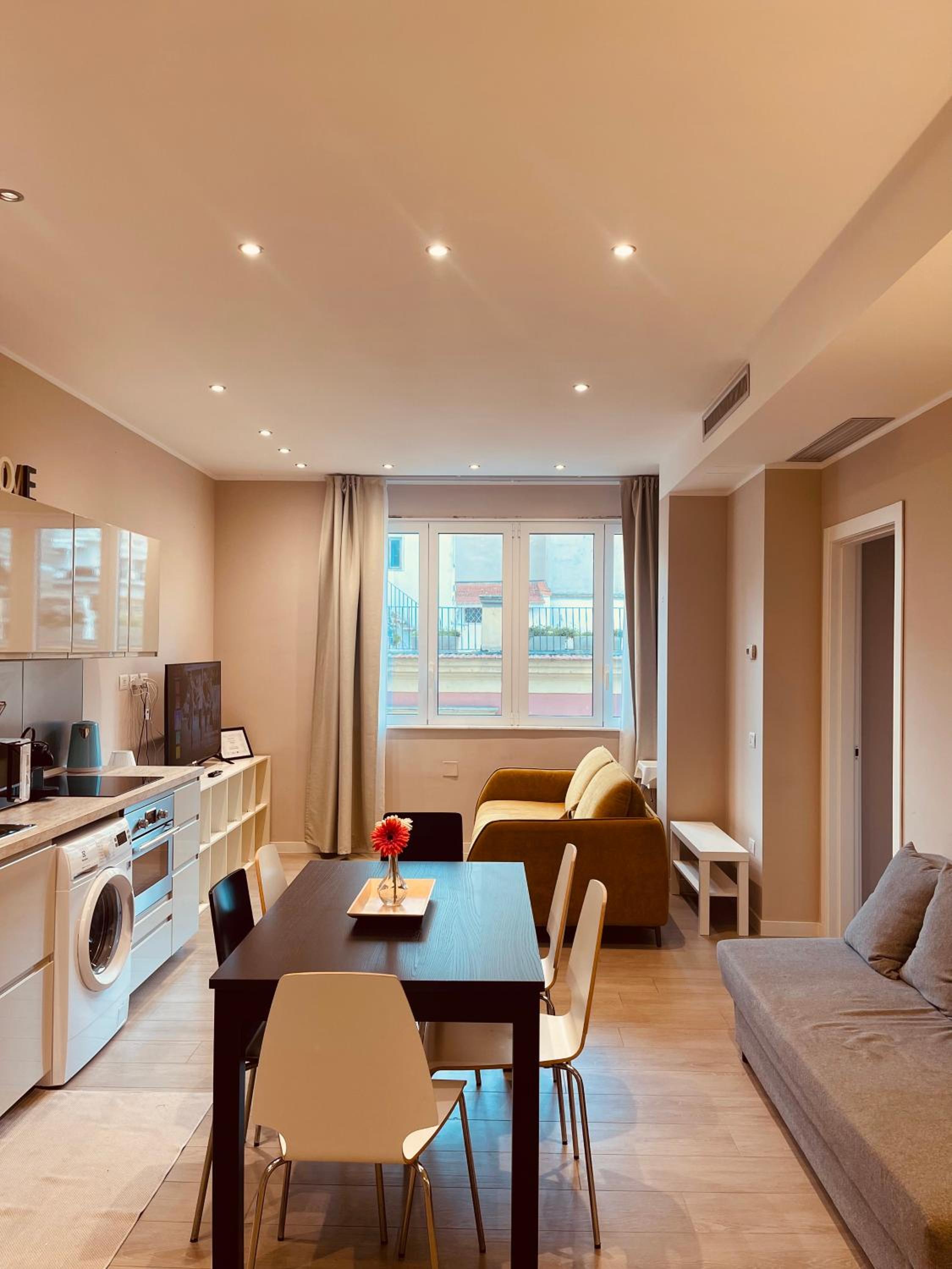 One-Bedroom Apartment - Photo 3