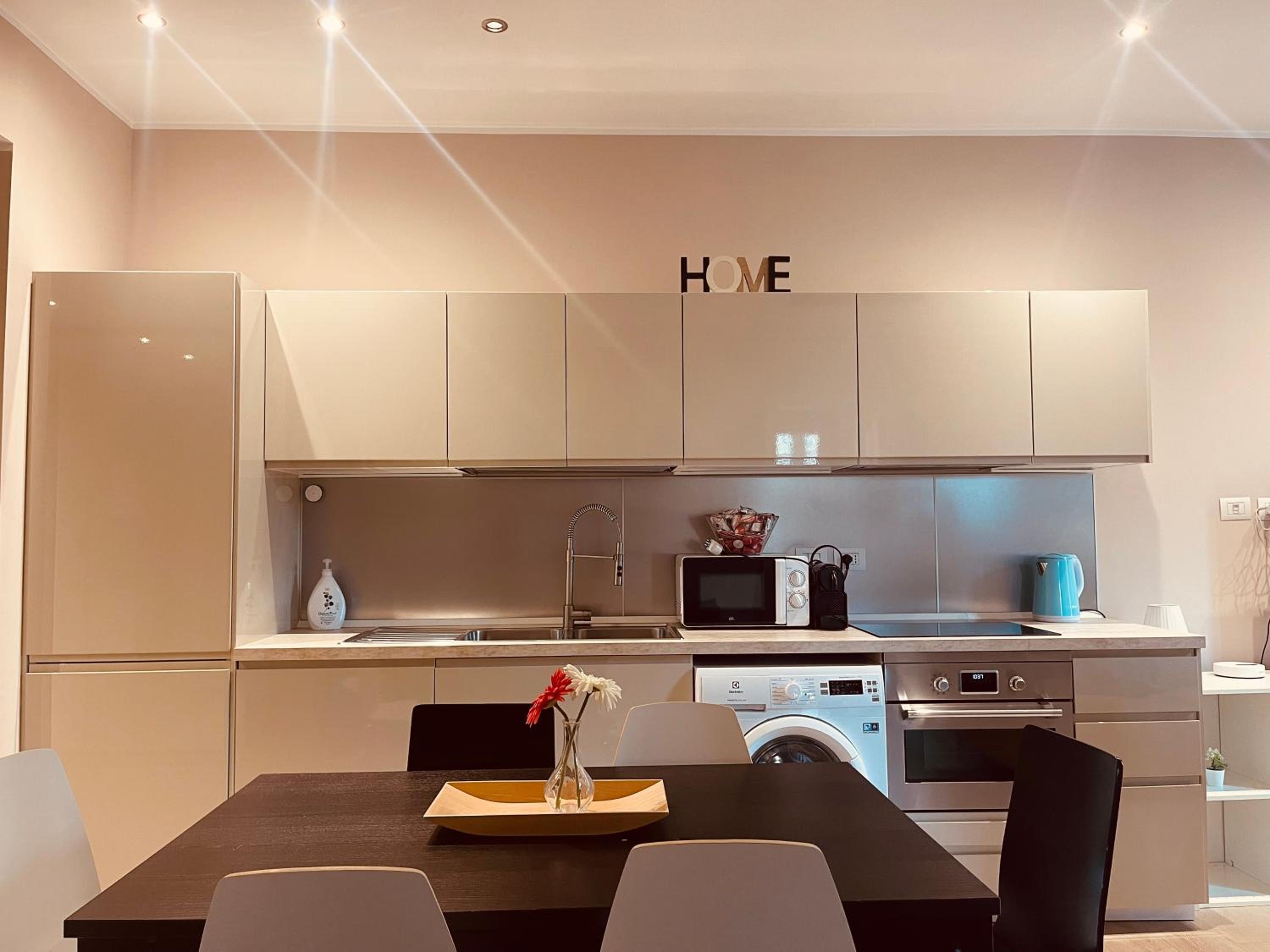 One-Bedroom Apartment - Photo 20
