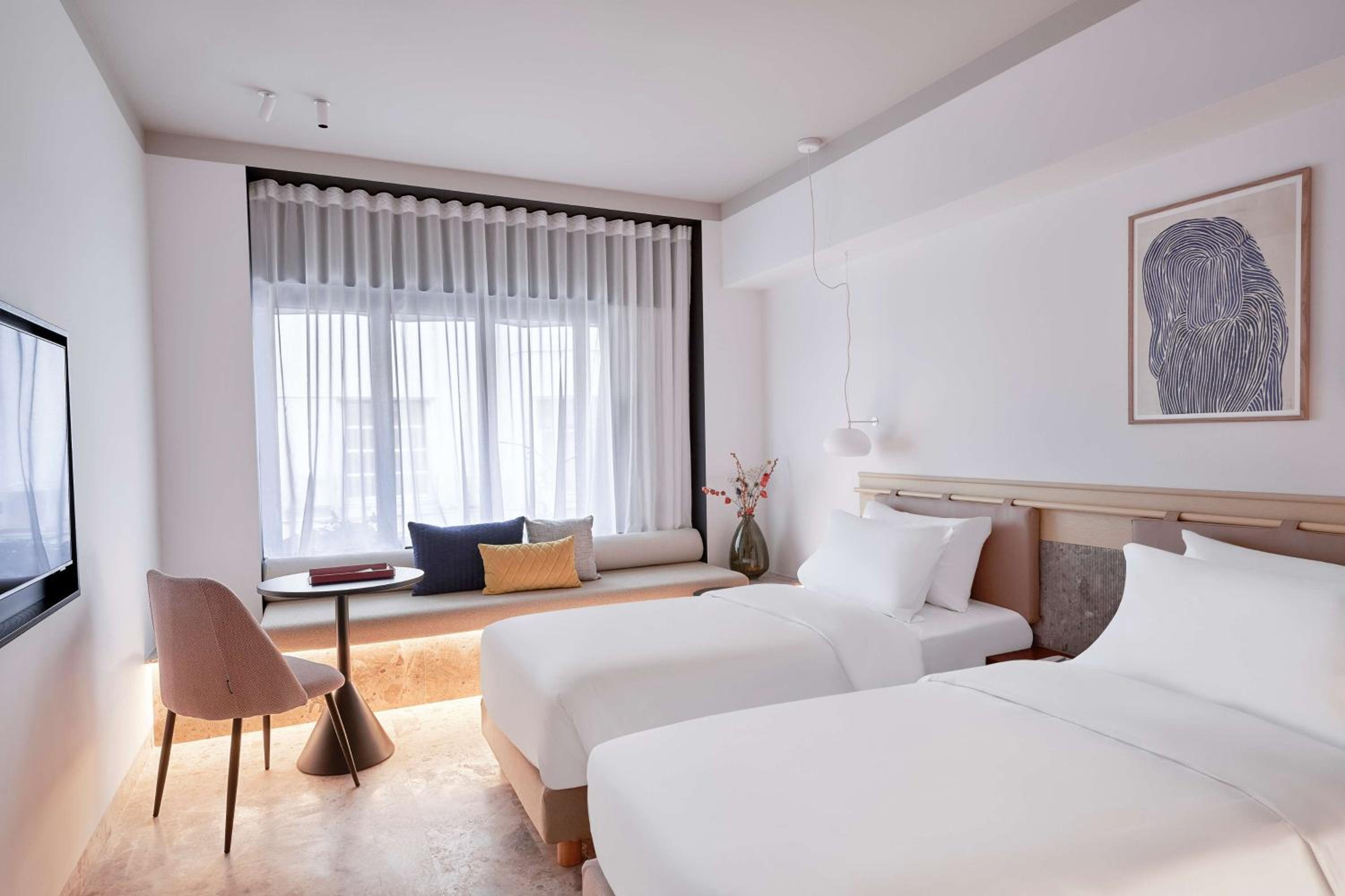 Signature Room photo 2