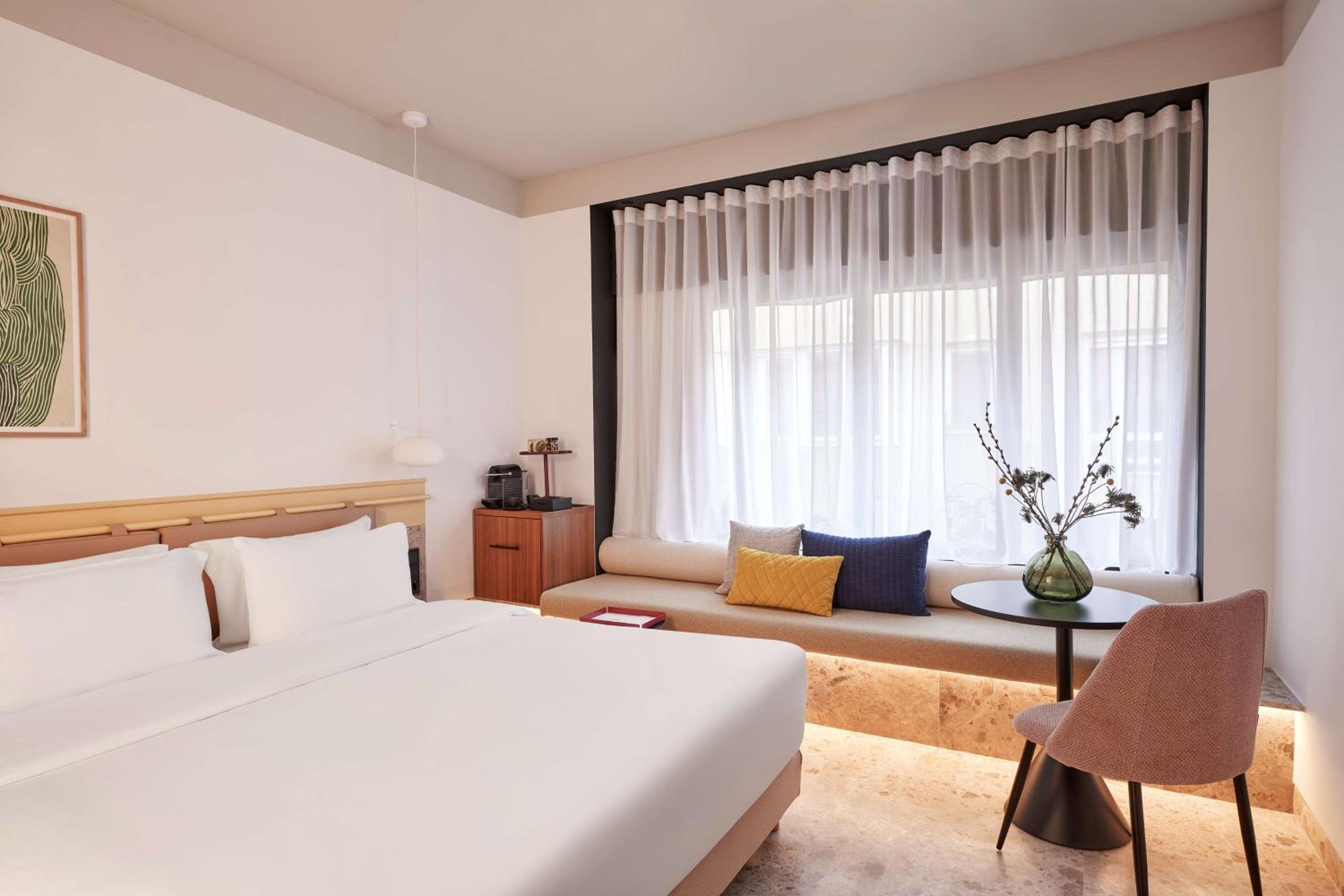 Signature Room