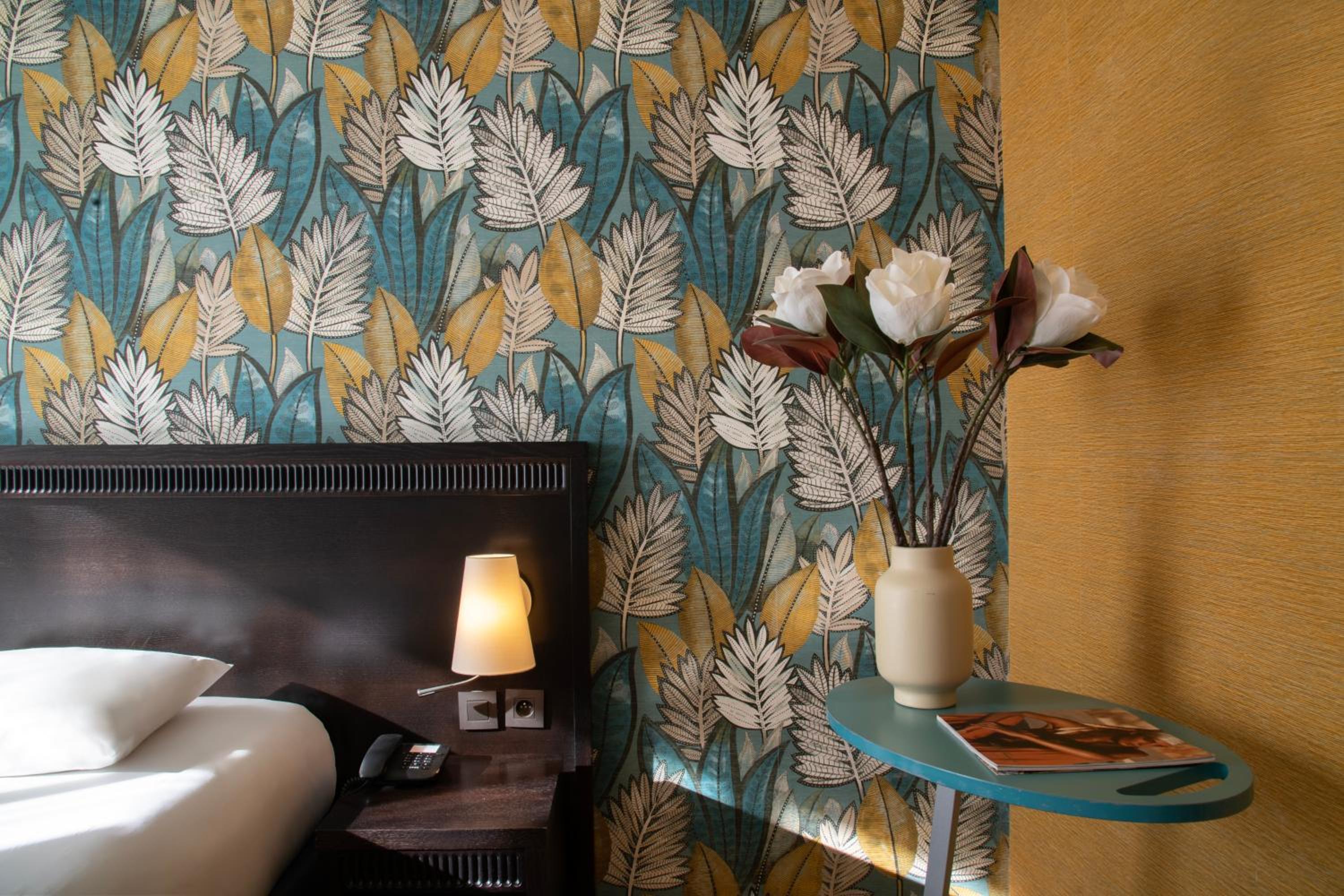 Standard Twin Room - Photo 2