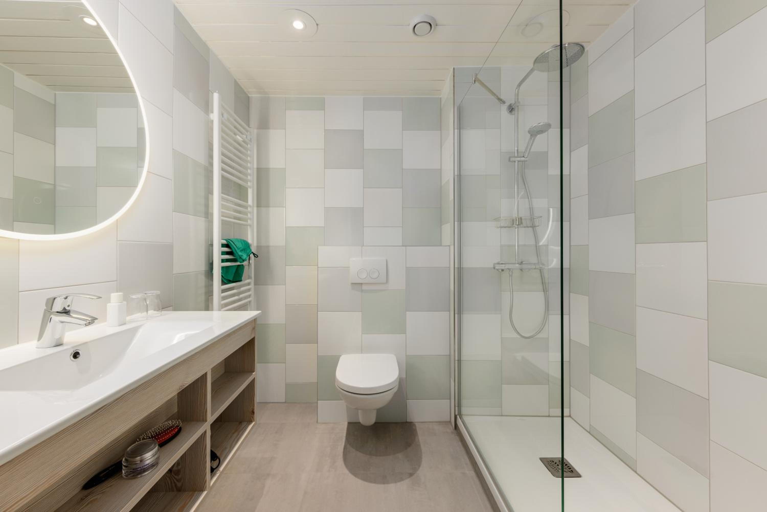 Standard Double Room - Photo 7