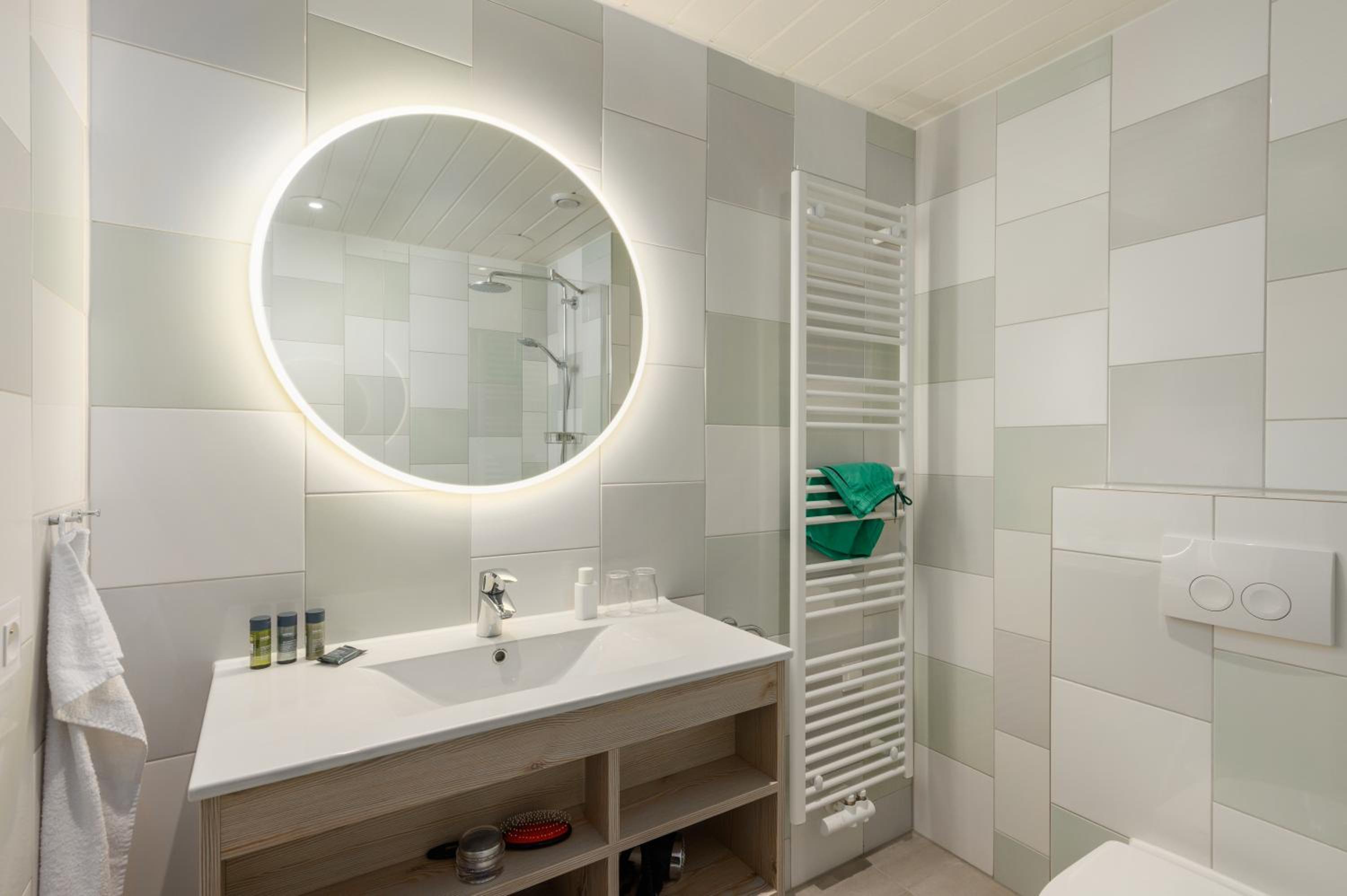 Standard Double Room - Photo 6