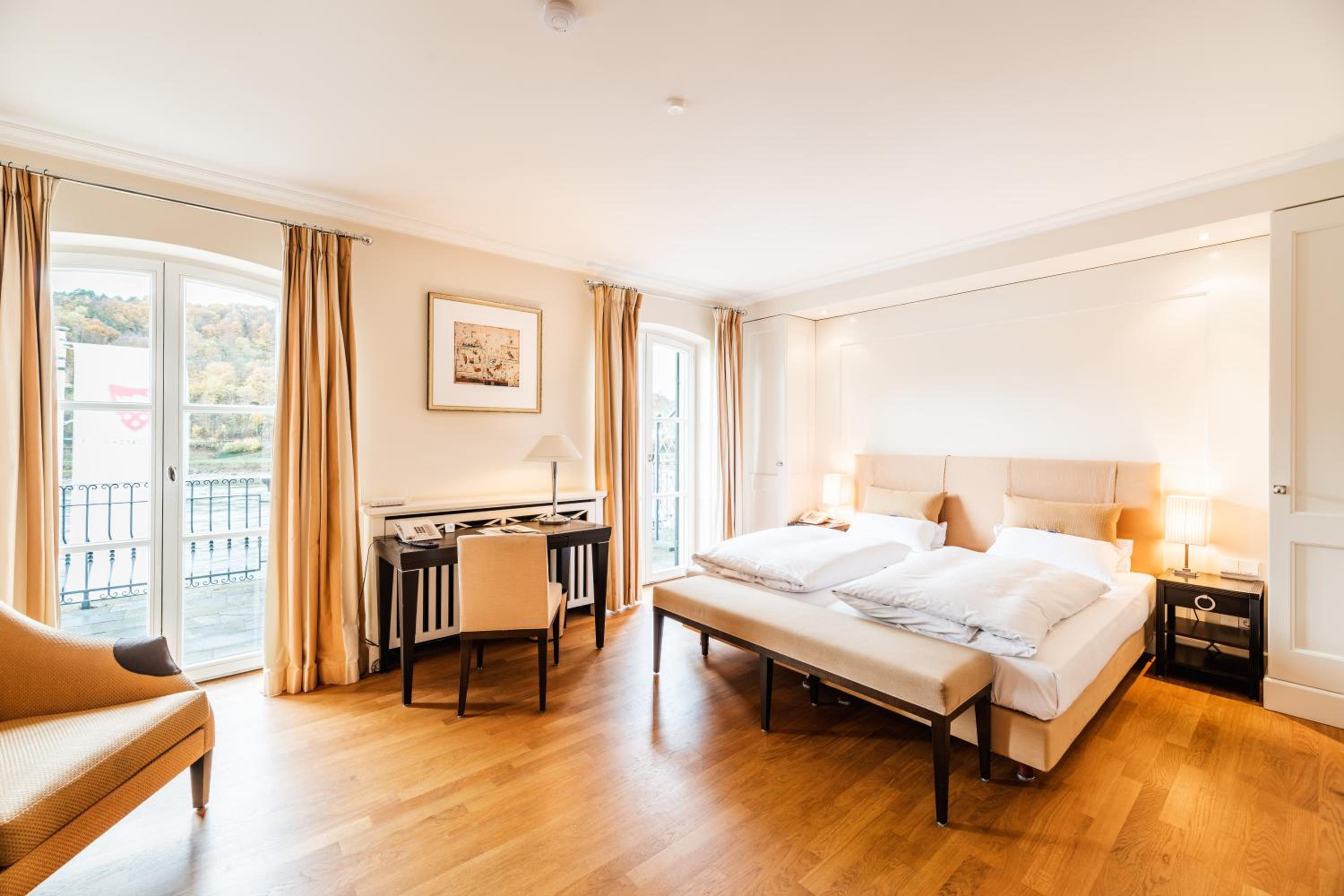 Deluxe Double Room with River View photo 1