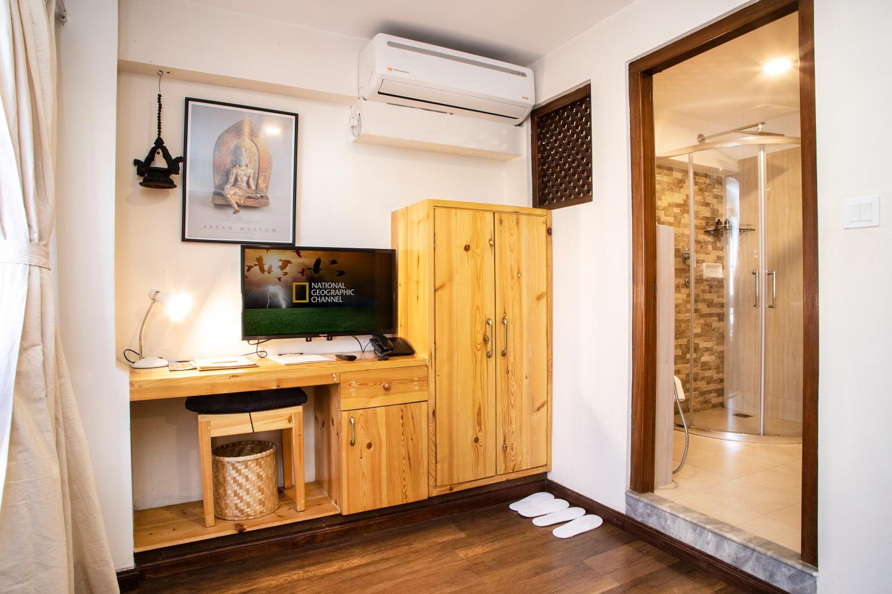 Standard Twin Room with Garden View photo 3