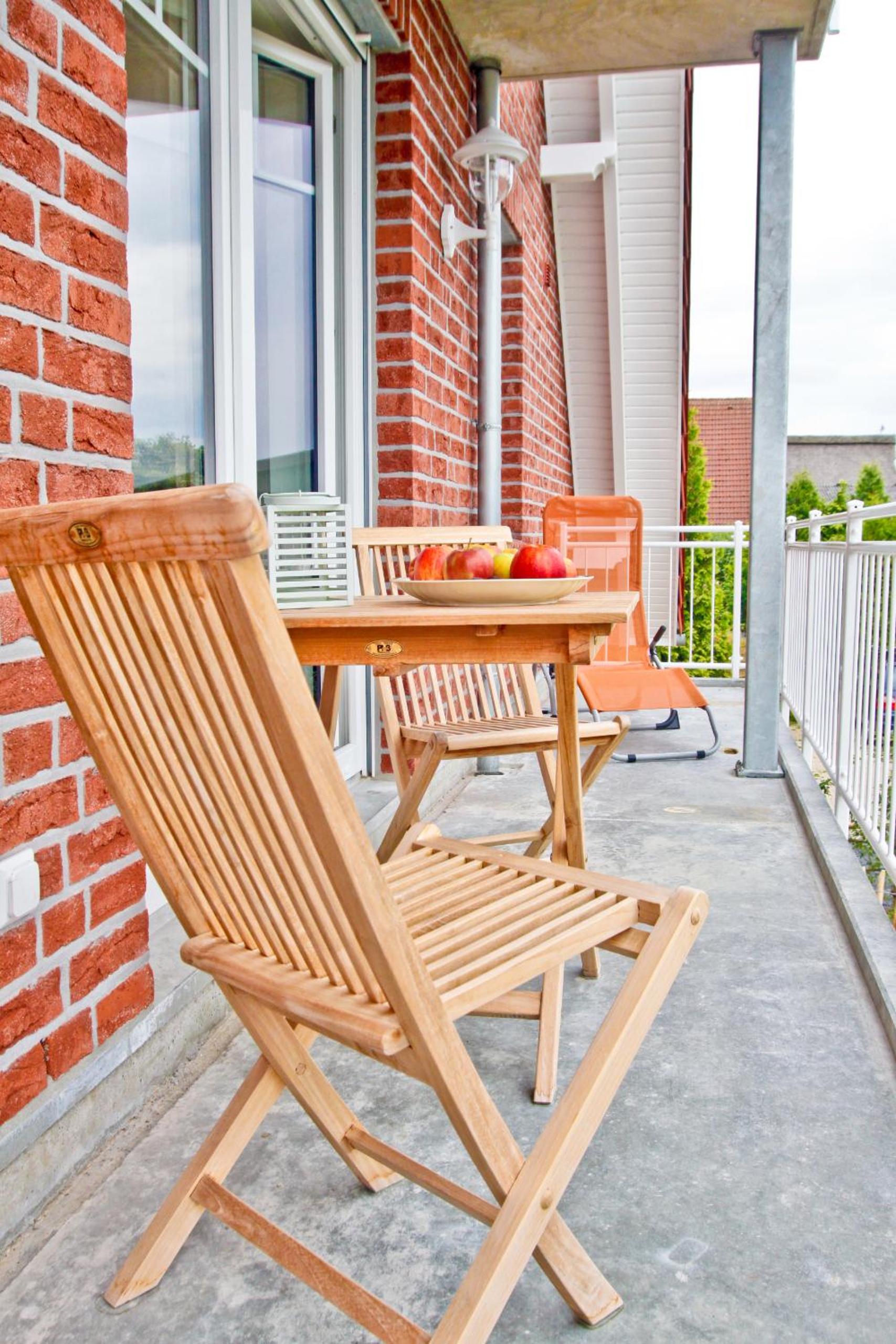 Apartment with Balcony photo 3