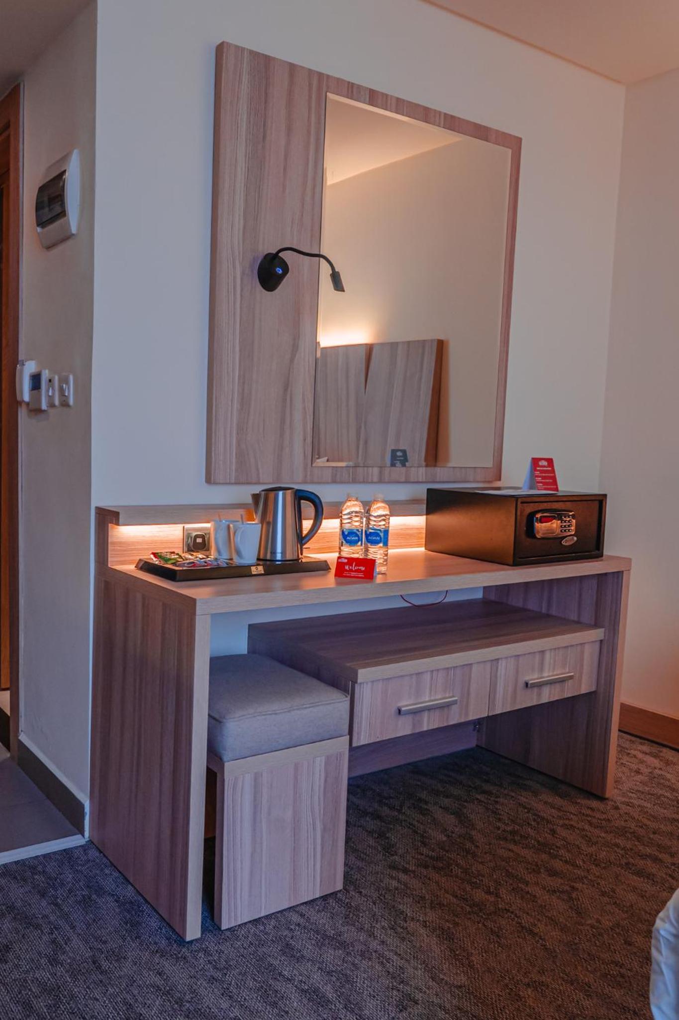 Deluxe King Room