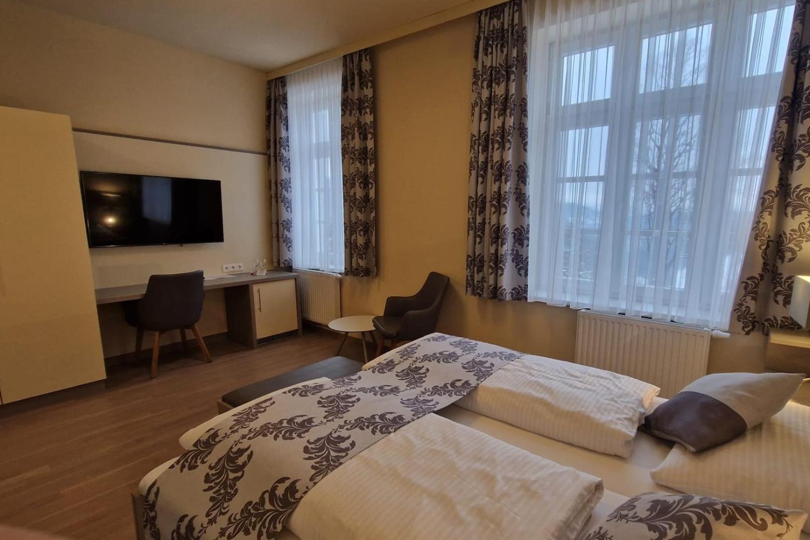 Double Room - Photo 5