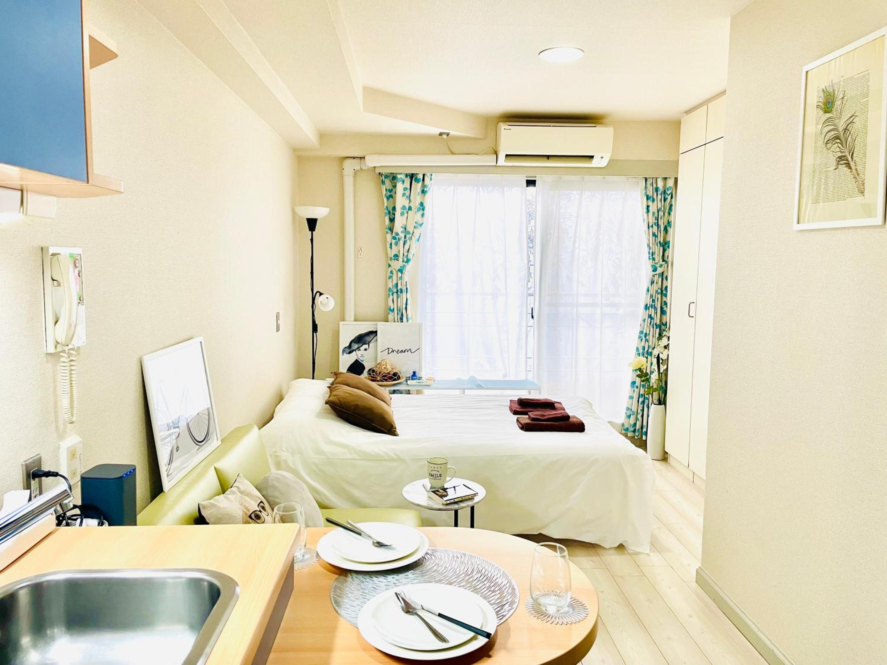 Apartment with Balcony photo 1