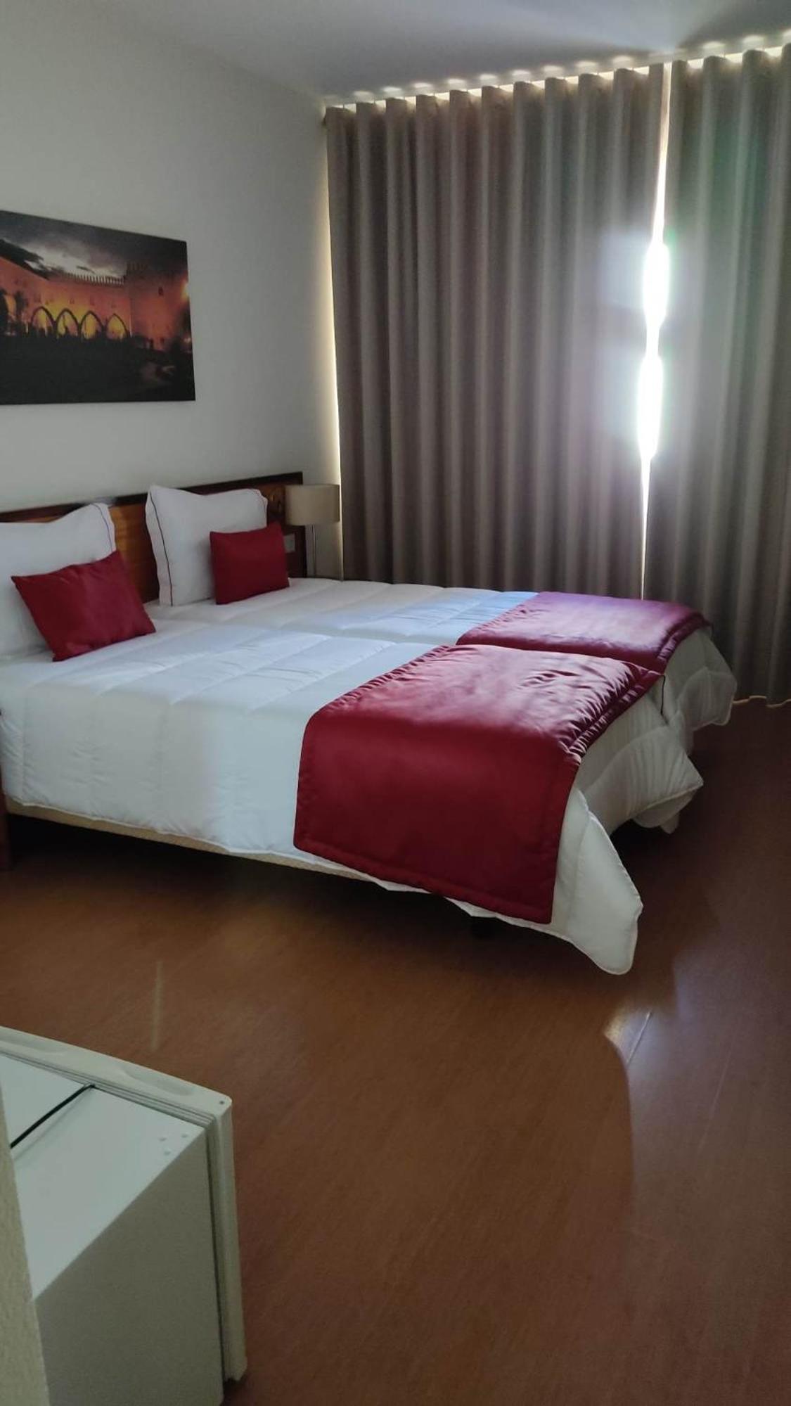 Quarto Twin Standard
