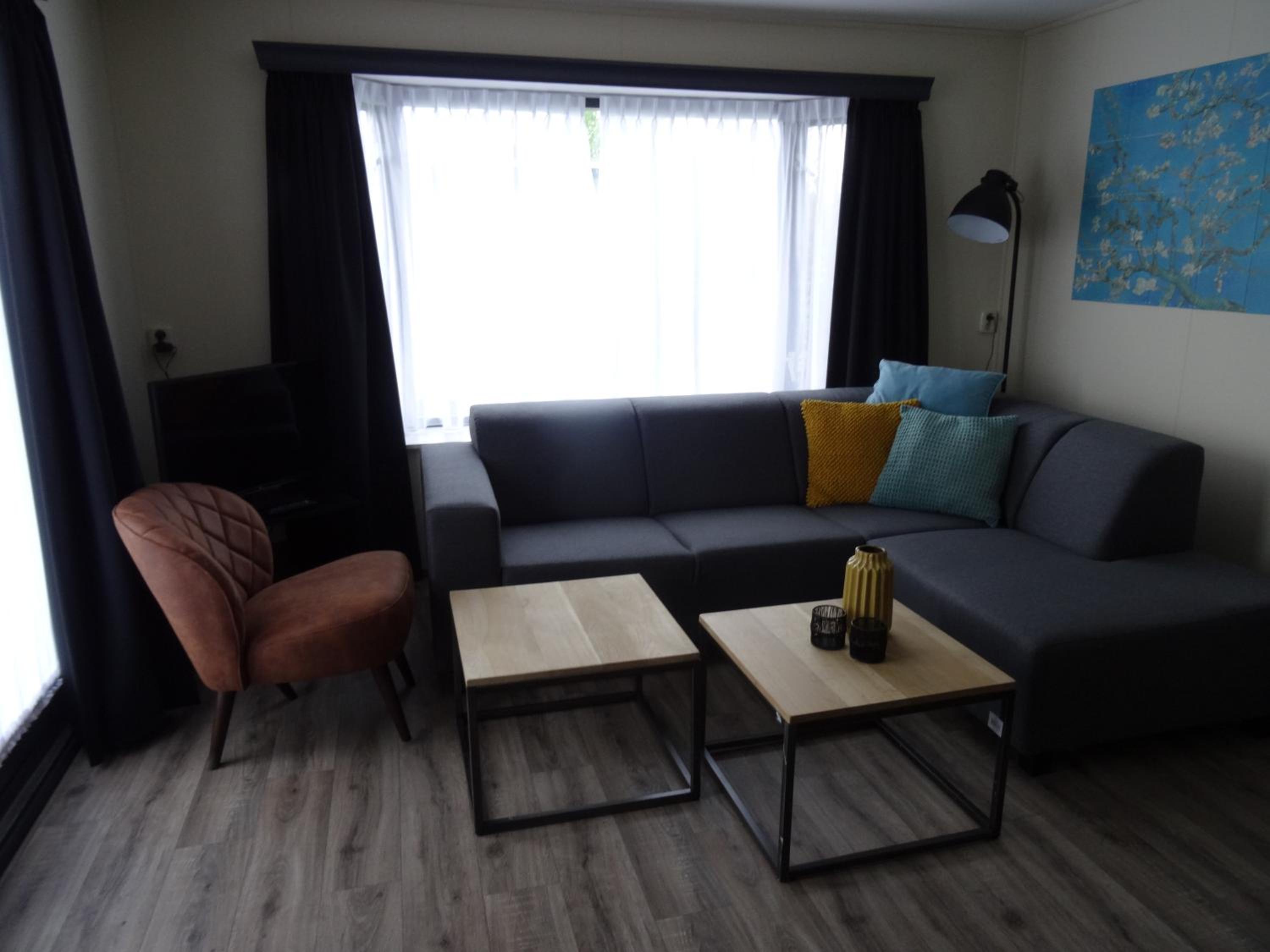 Three-Bedroom Chalet - Photo 10