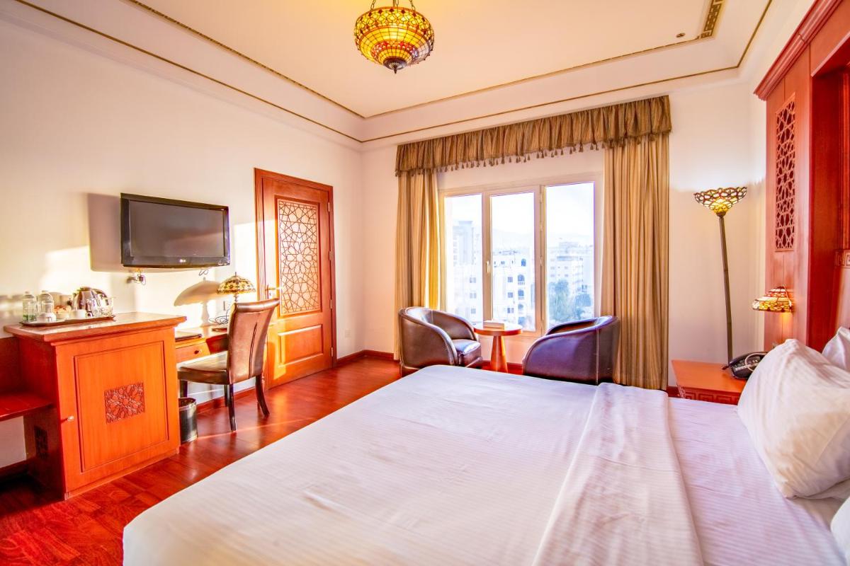 Queen Room - Photo 1