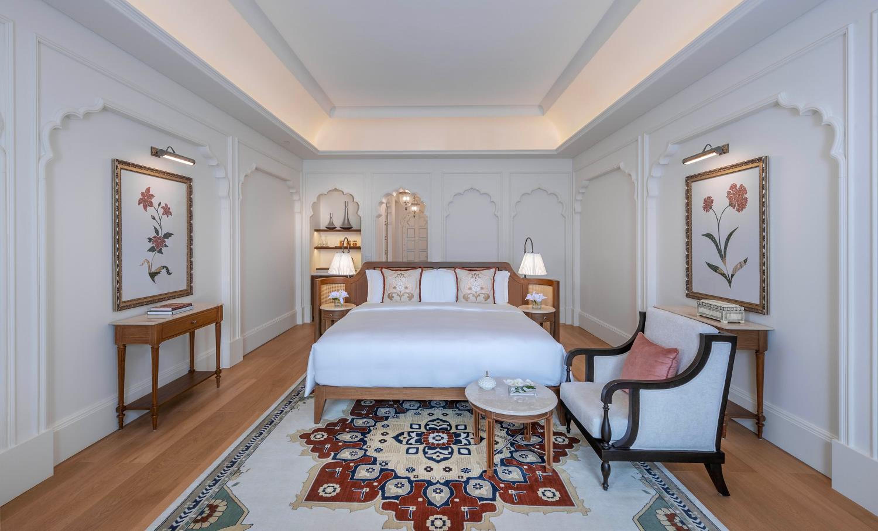 Deluxe King Room - Photo 3