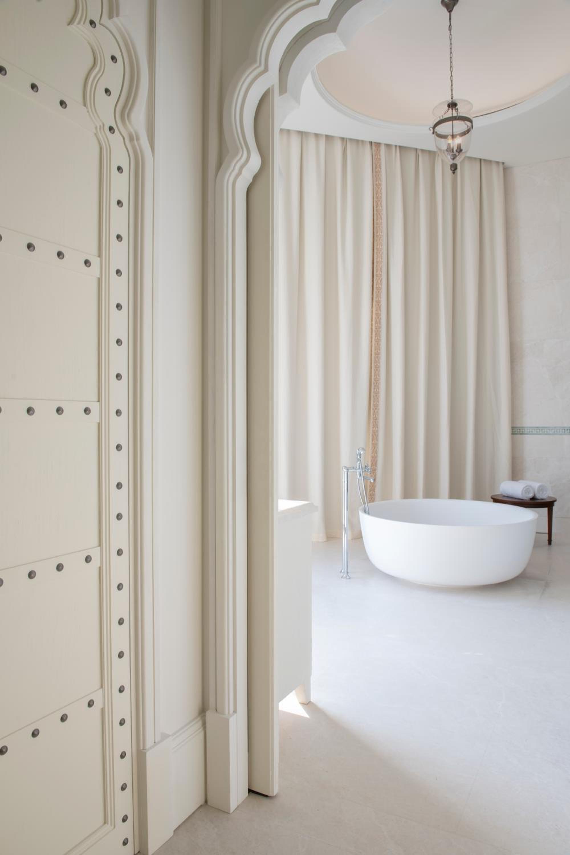King Suite with Sea View - Photo 4