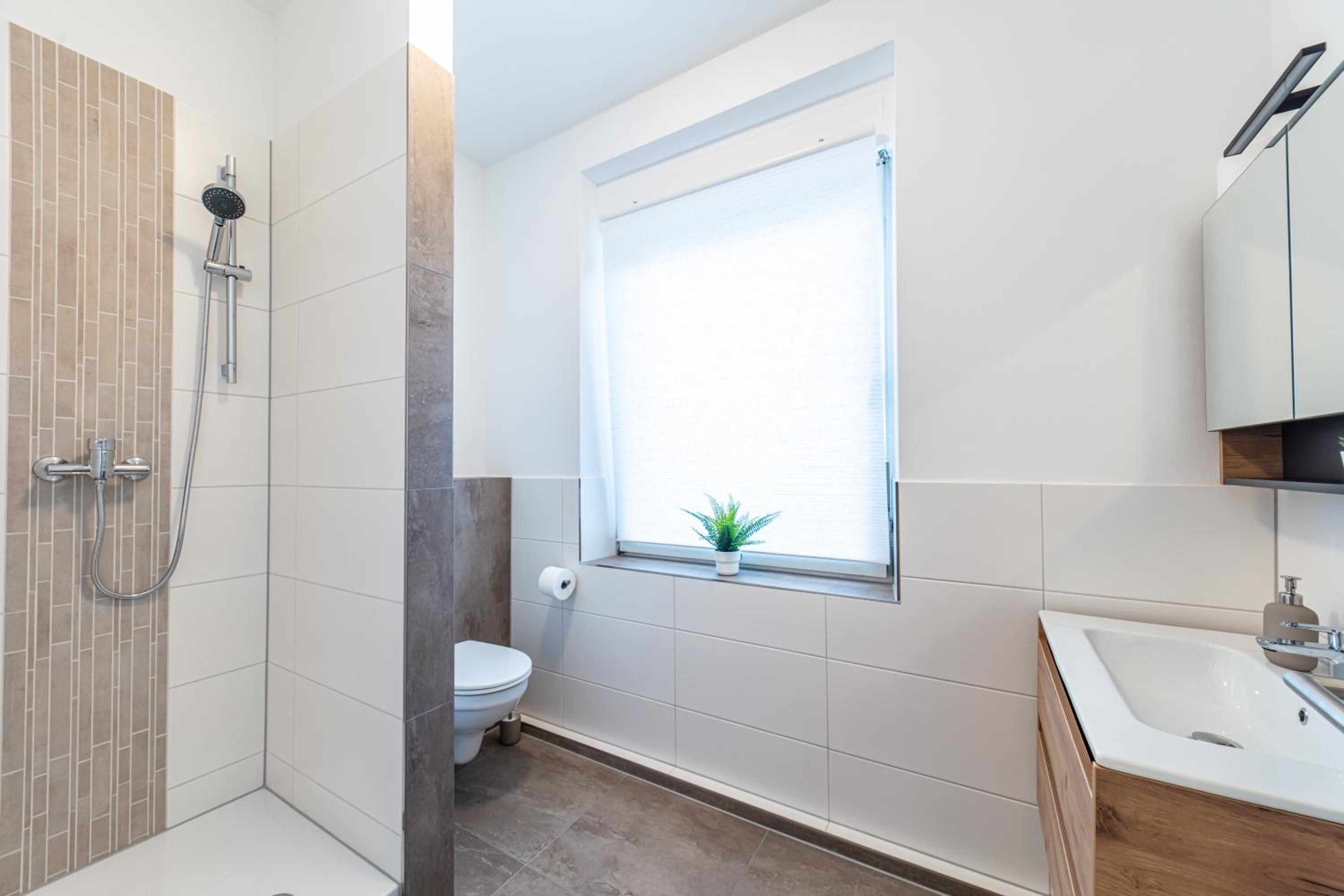 Budget Double or Twin Room photo 2