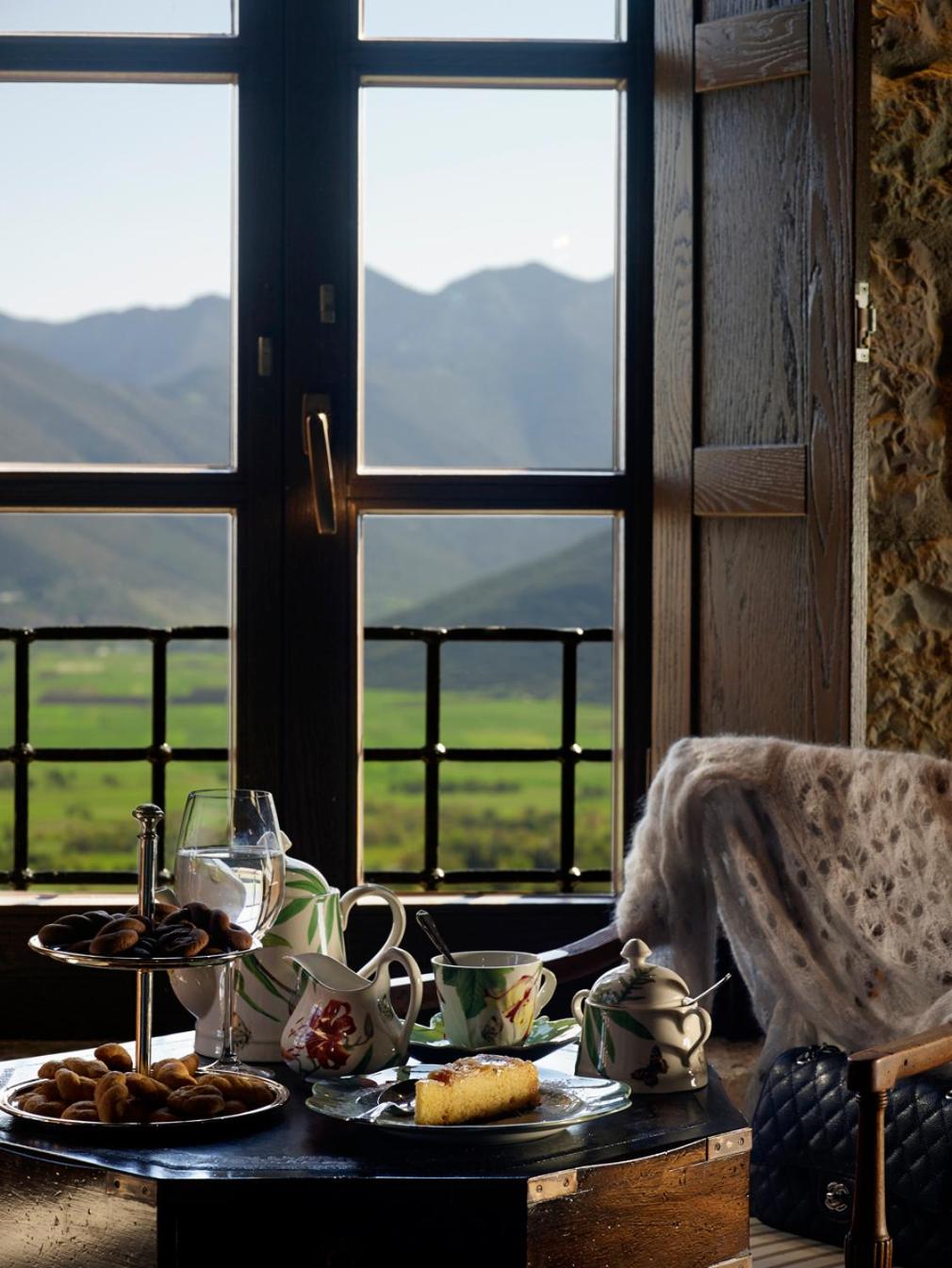 Premium Suite - Photo 11