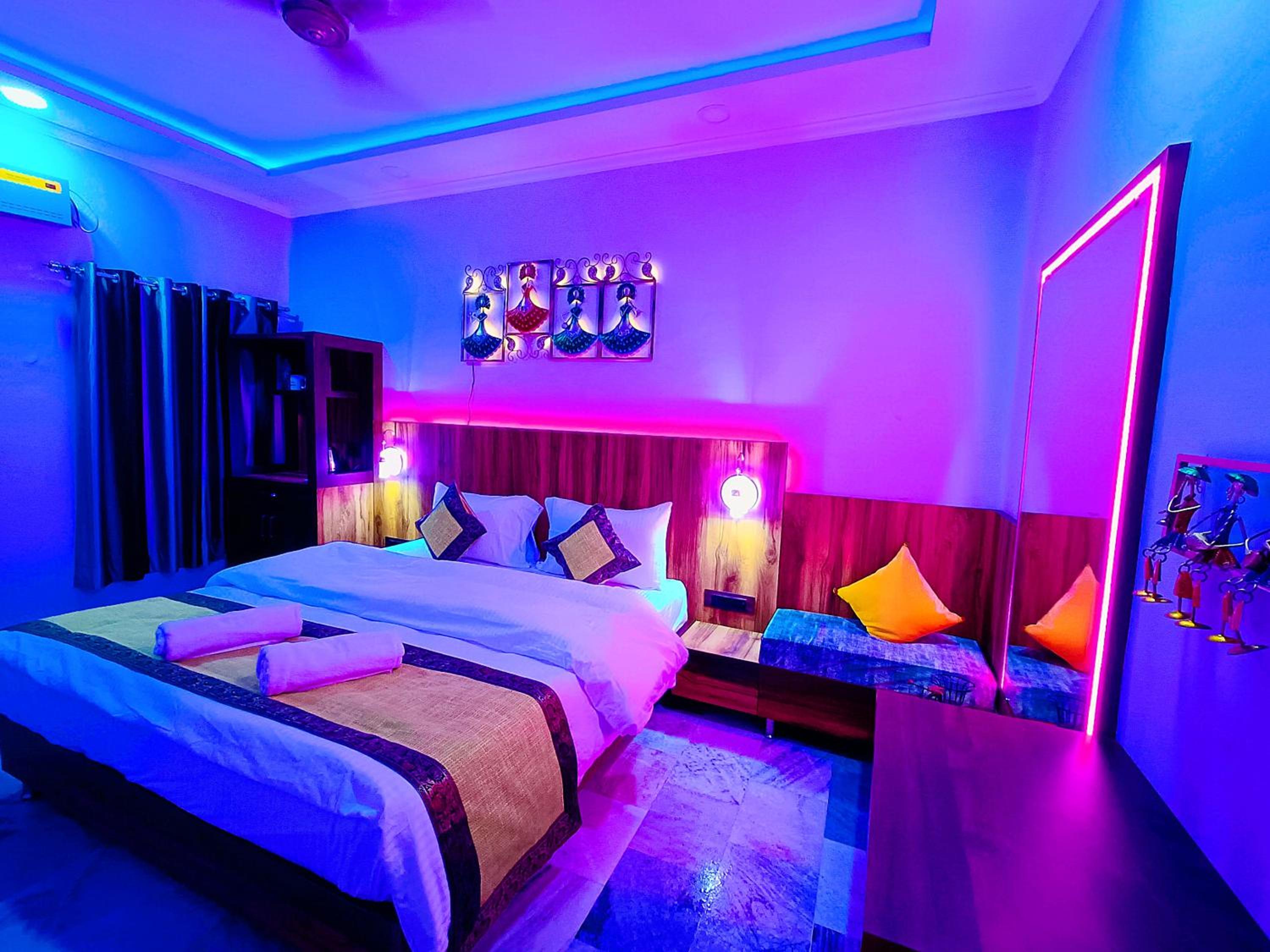 Double Room with Private Bathroom - Photo 4