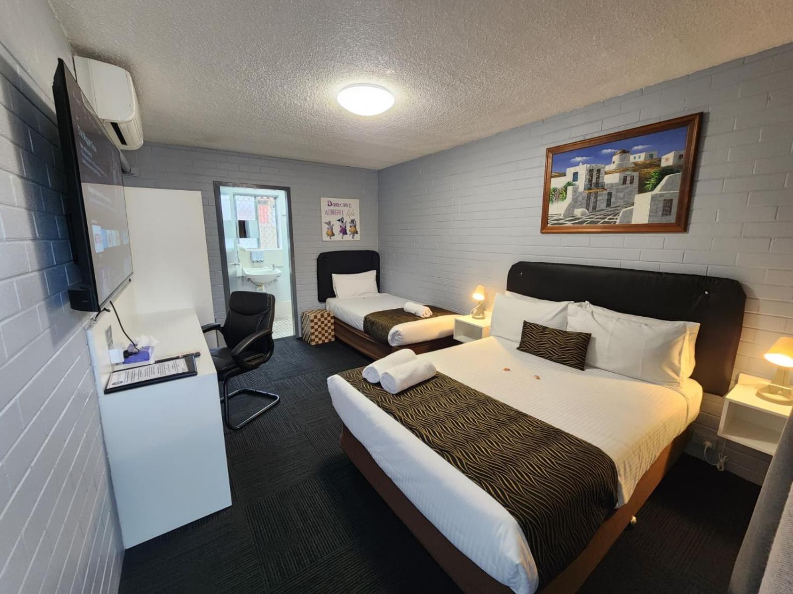 Deluxe Double or Twin Room