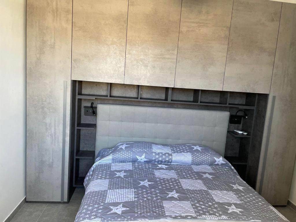 One-Bedroom House - Photo 1