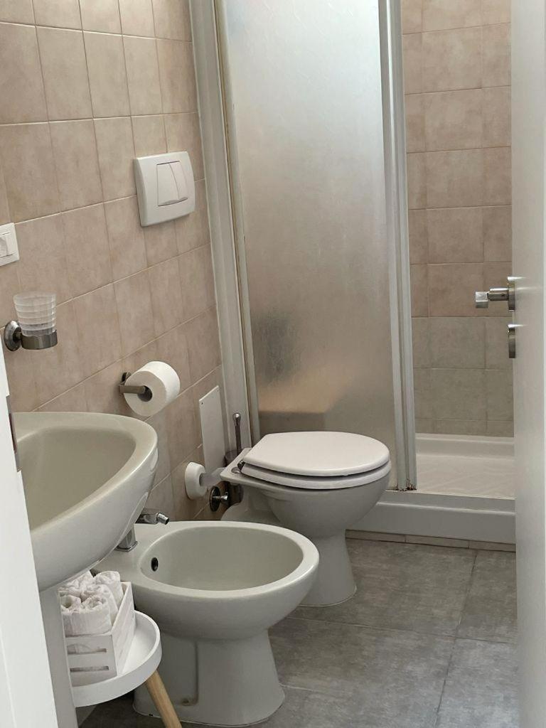One-Bedroom House - Photo 11