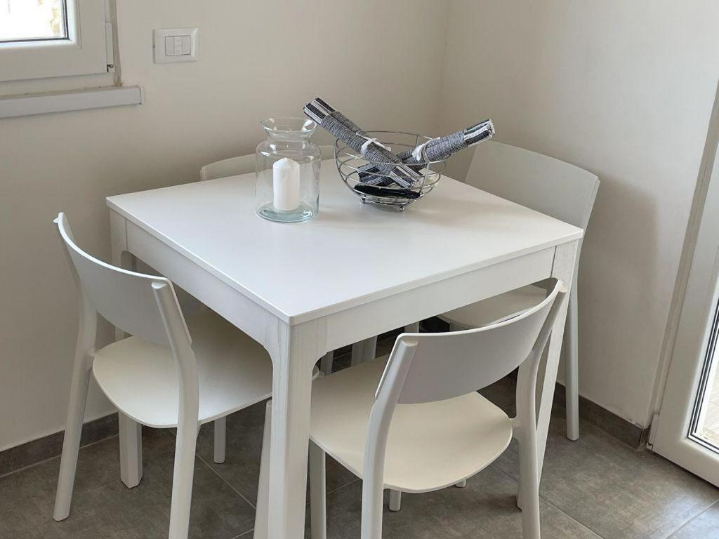 One-Bedroom House - Photo 22