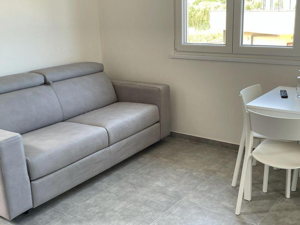 One-Bedroom House - Photo 25