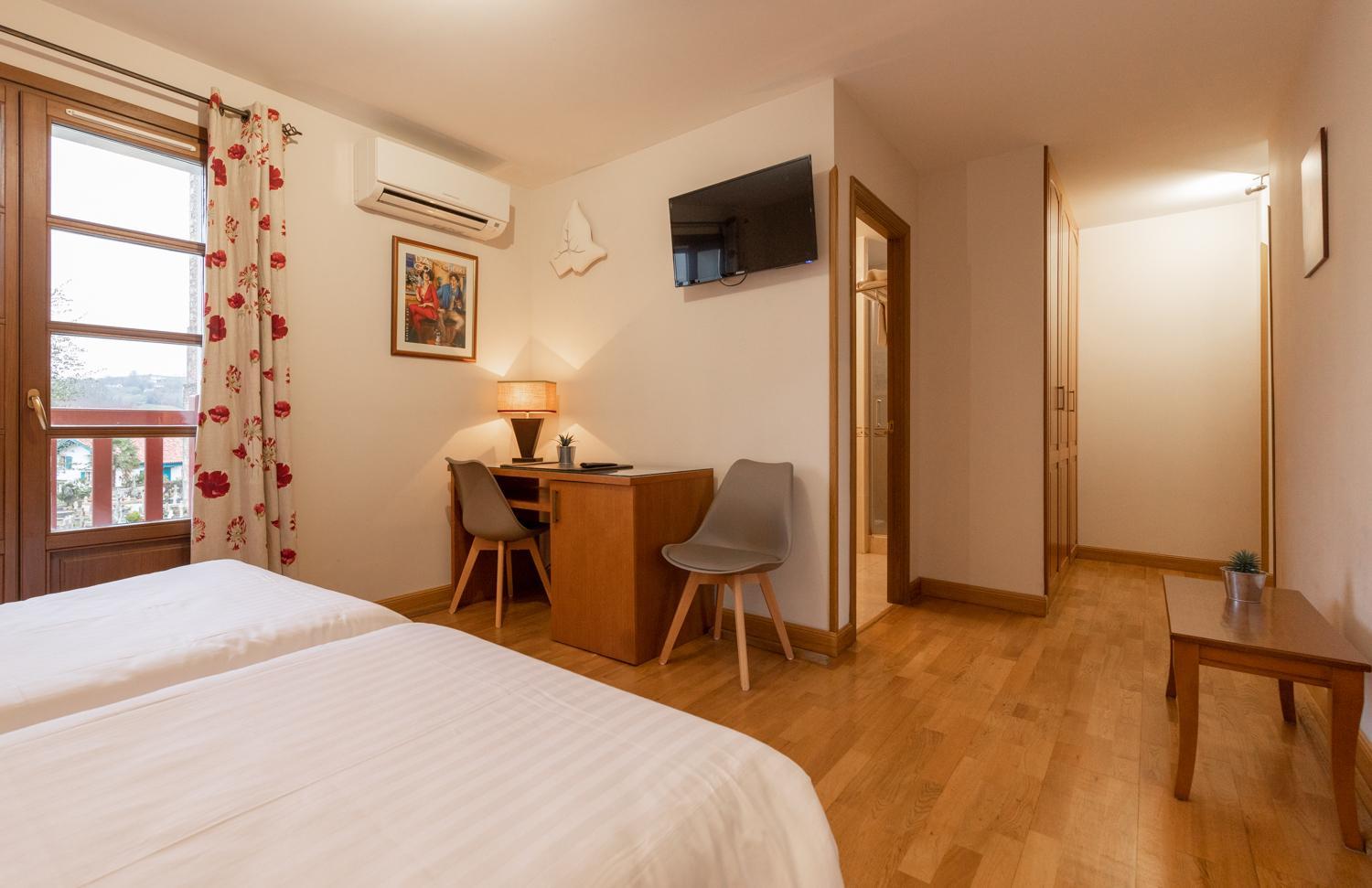 Superior Double Room photo 2