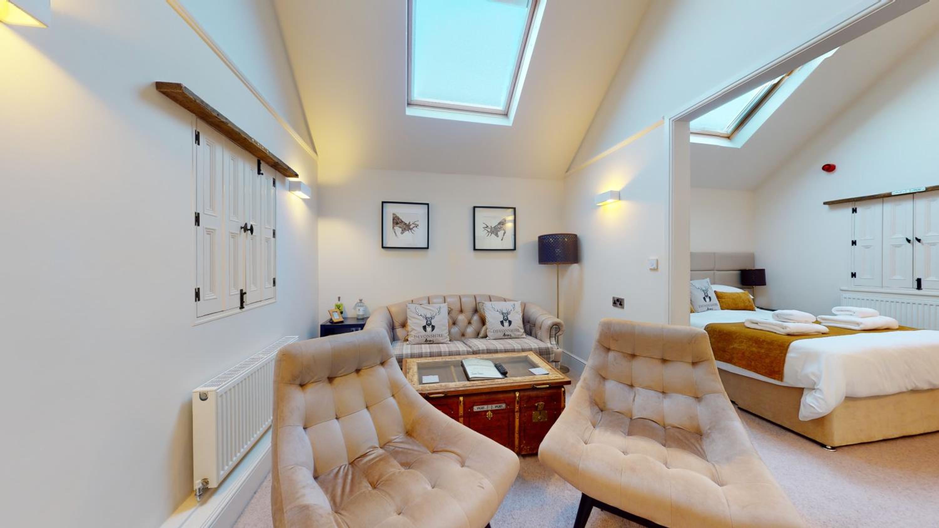 Deluxe King Suite - Photo 4