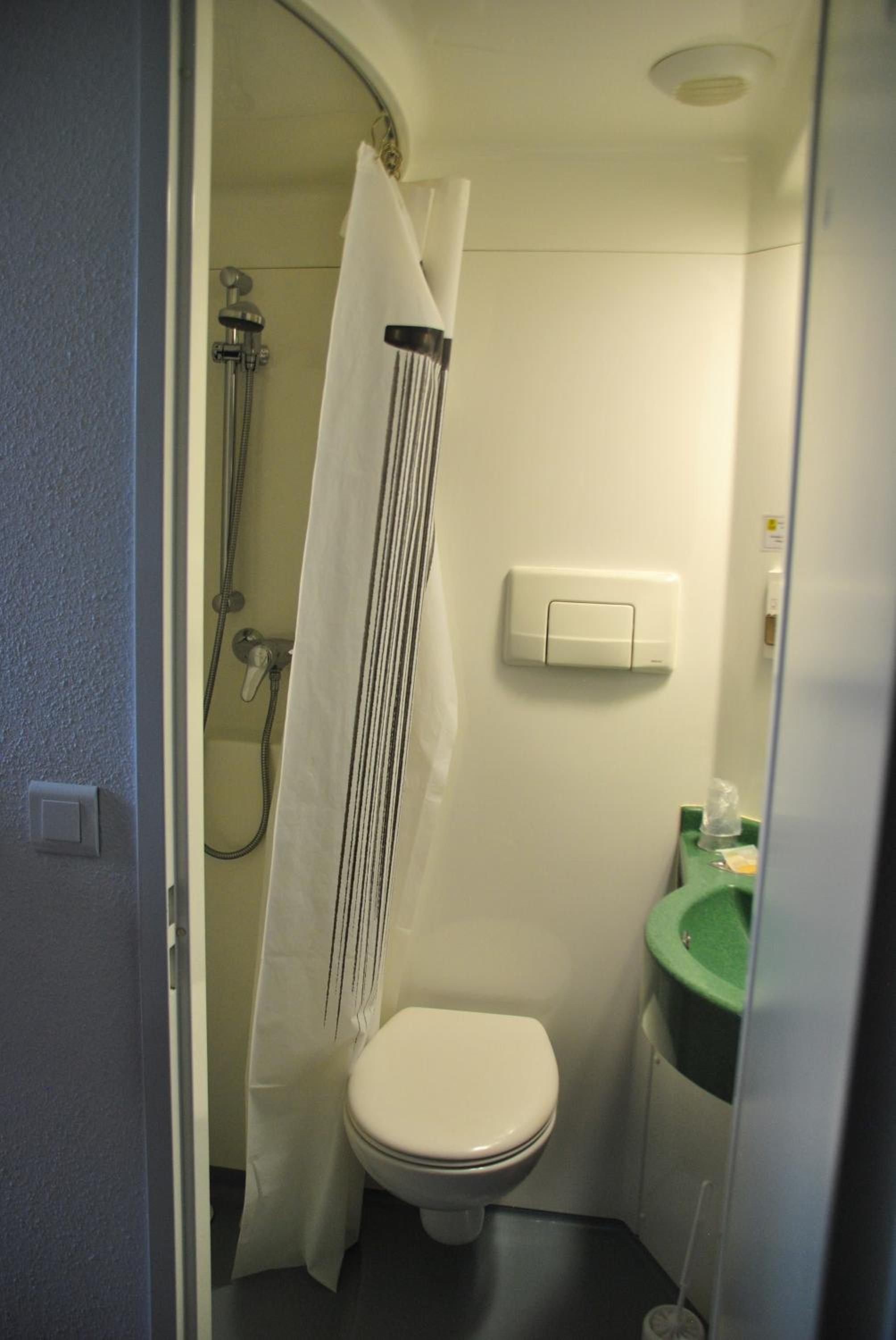 Economy Double Room photo 1