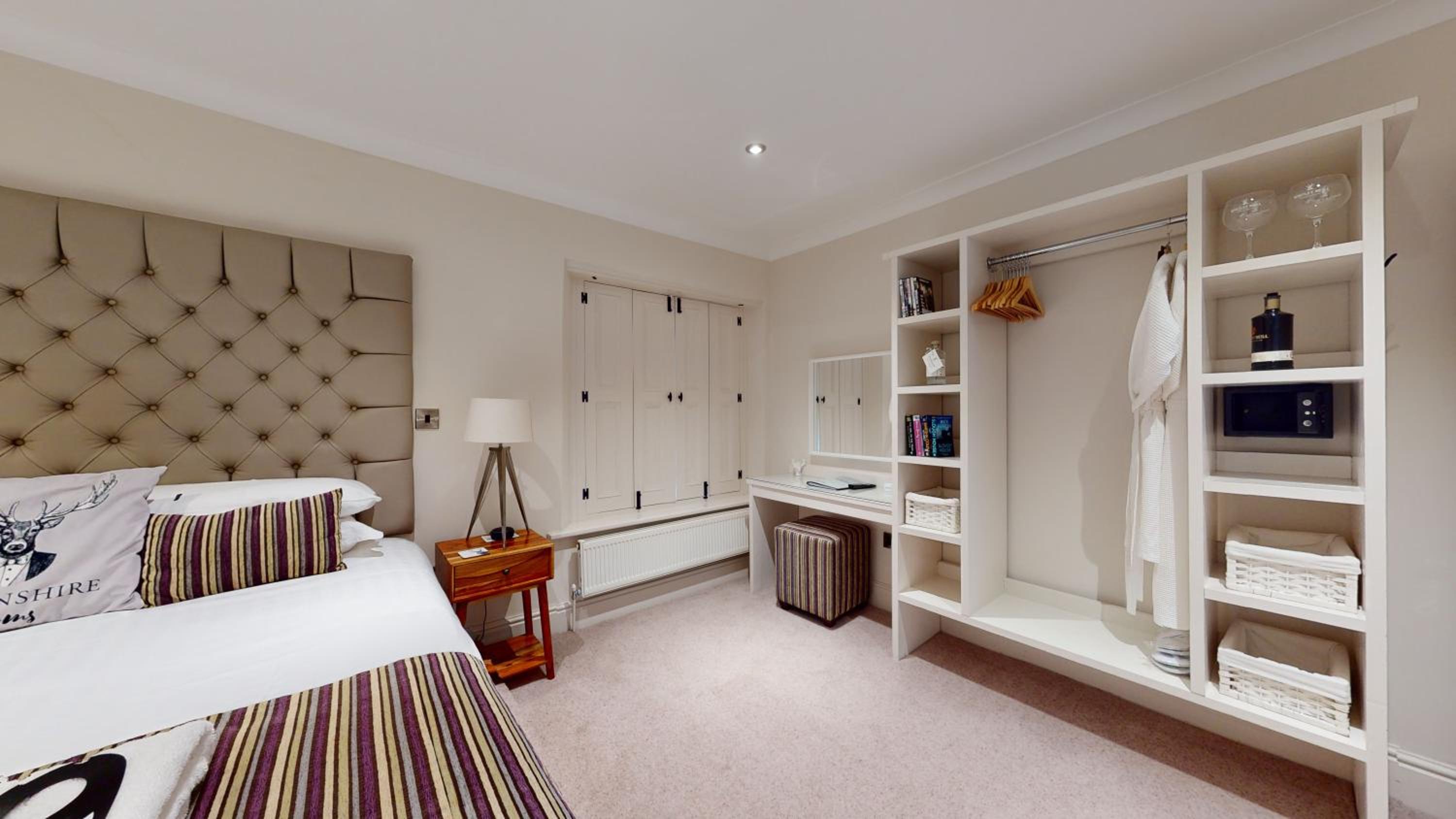 Superior King or Twin Room - Photo 7