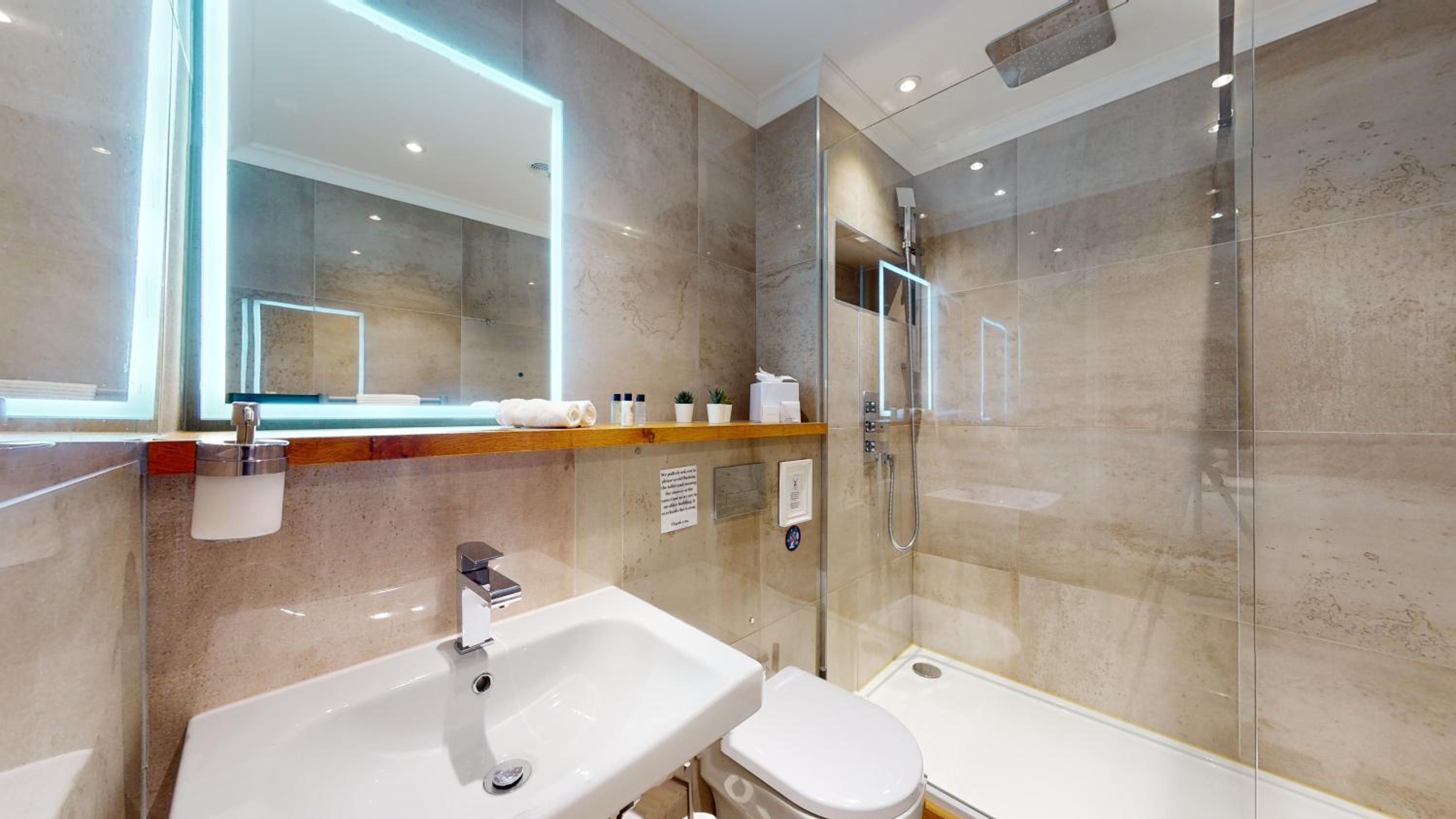 Superior King or Twin Room - Photo 6