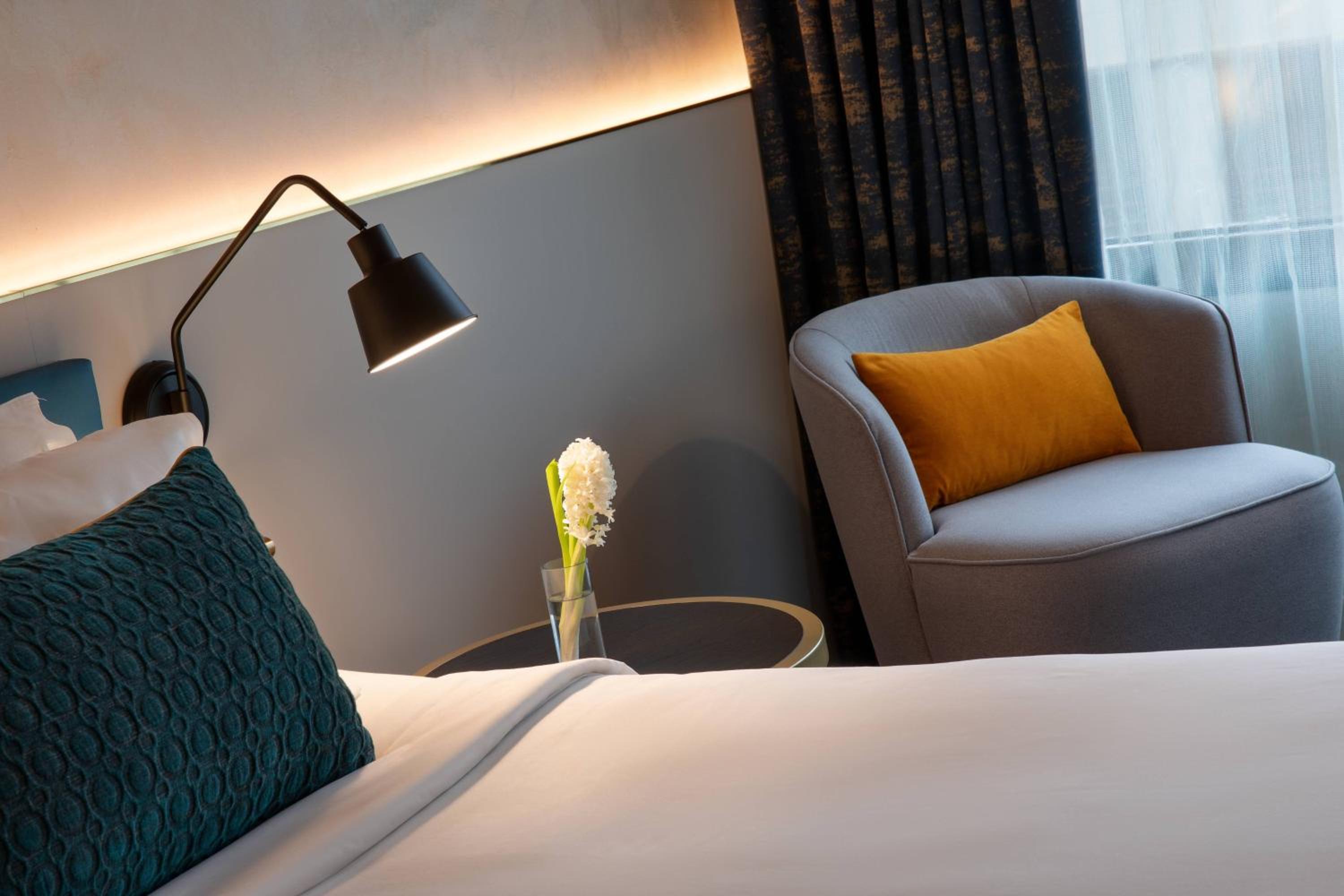 Prestige Room with One King or Two Twin Beds