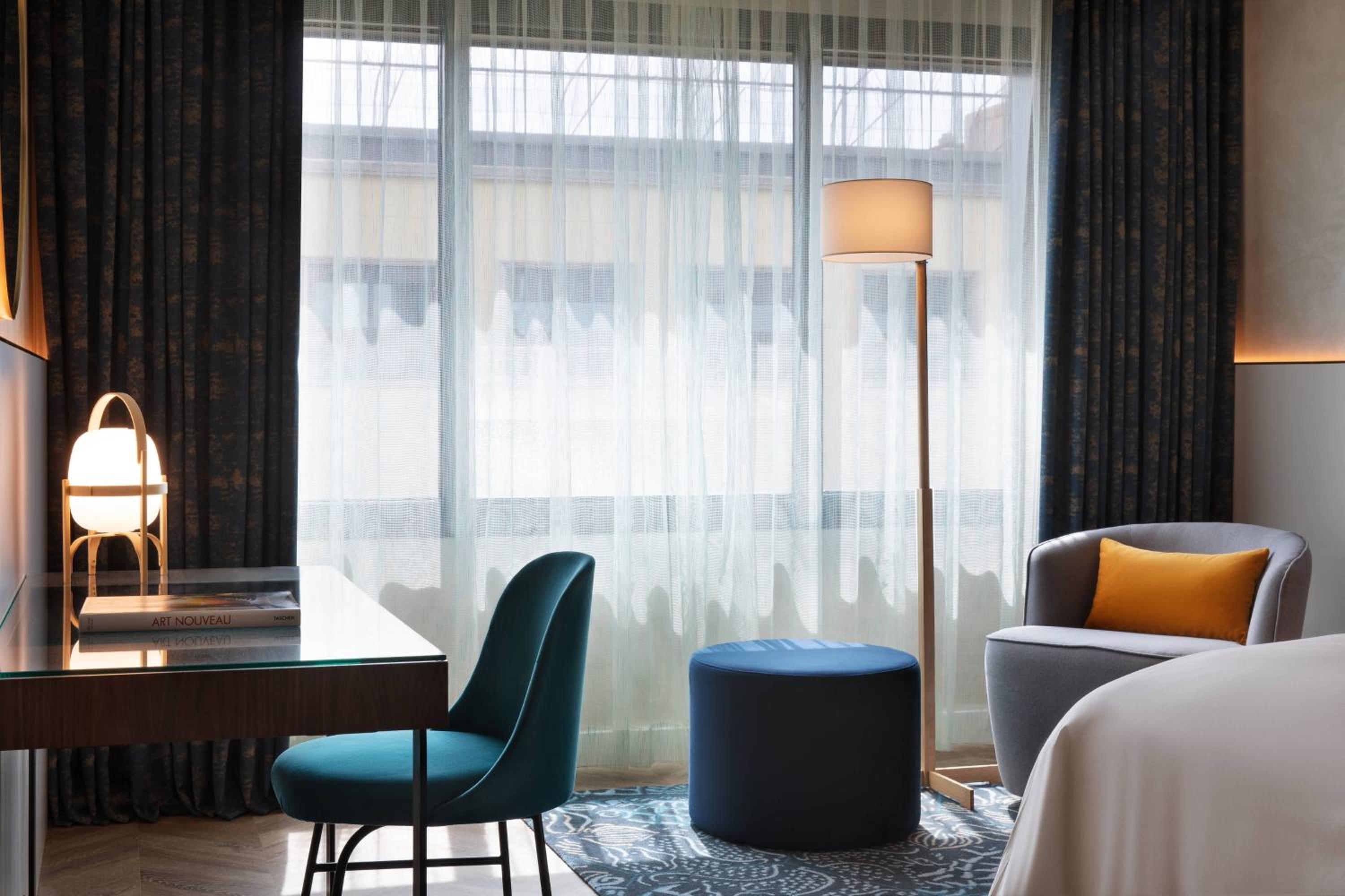 Prestige Room with One King or Two Twin Beds