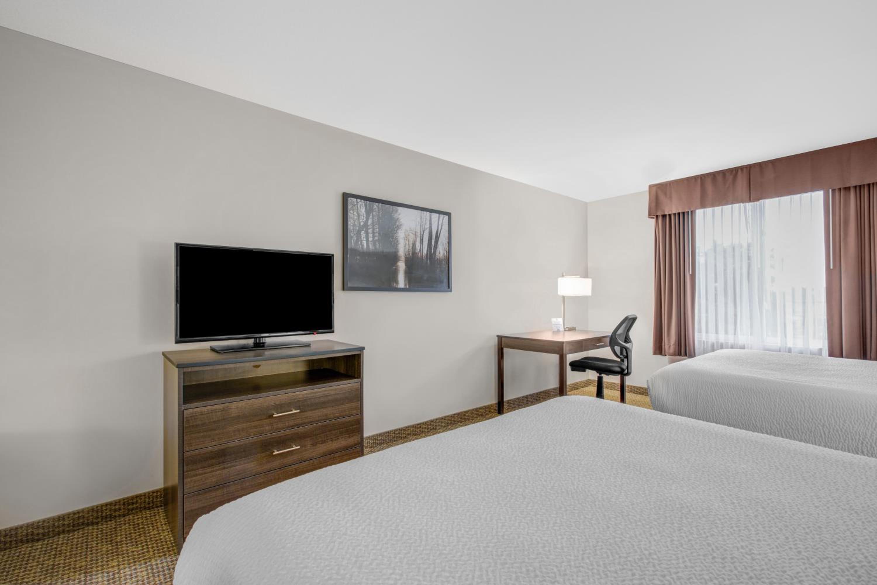 Queen Room with Two Queen Beds - Non-Smoking