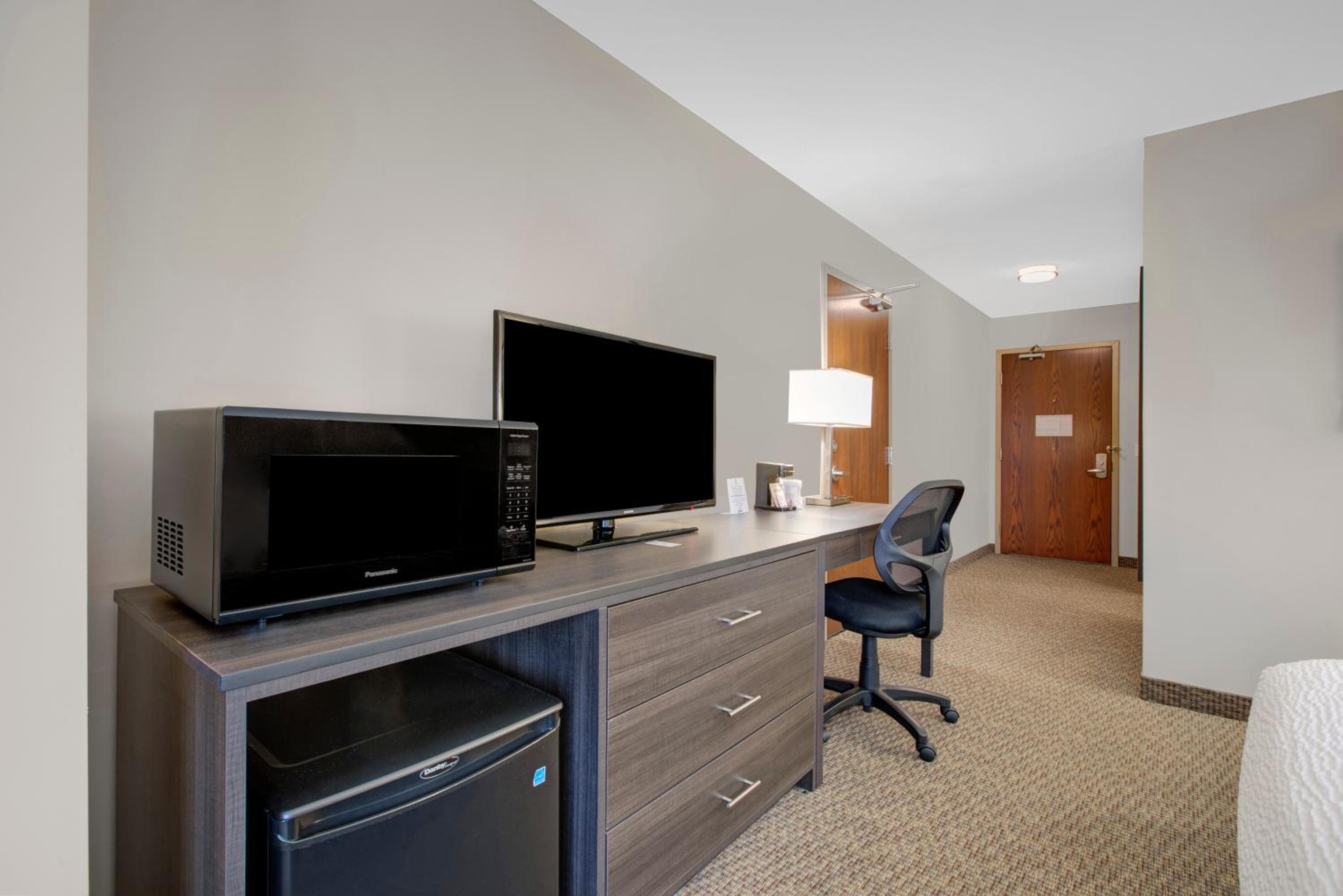 Queen Room - Disability Access/Non-Smoking photo 2