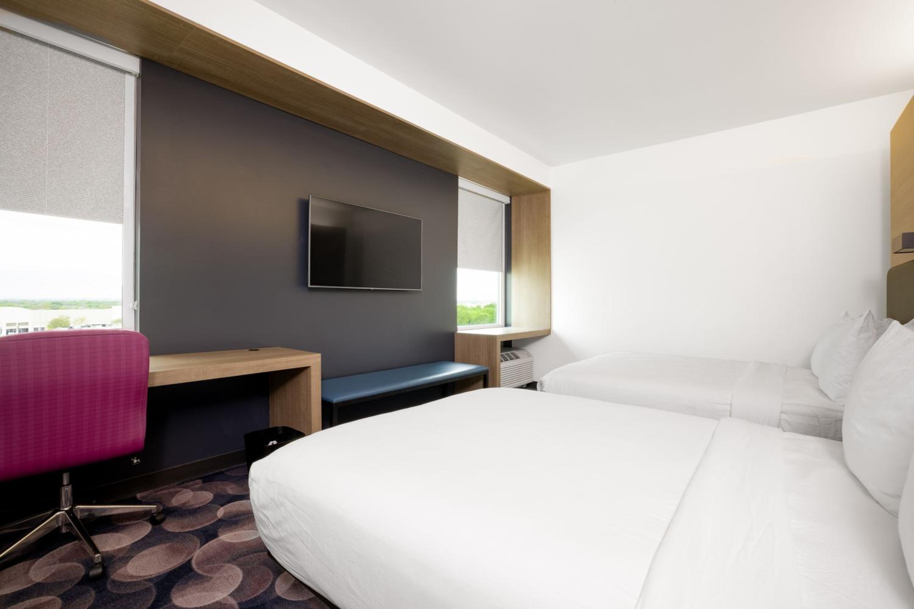 Aloft, Guest room, 1 King - Photo 2