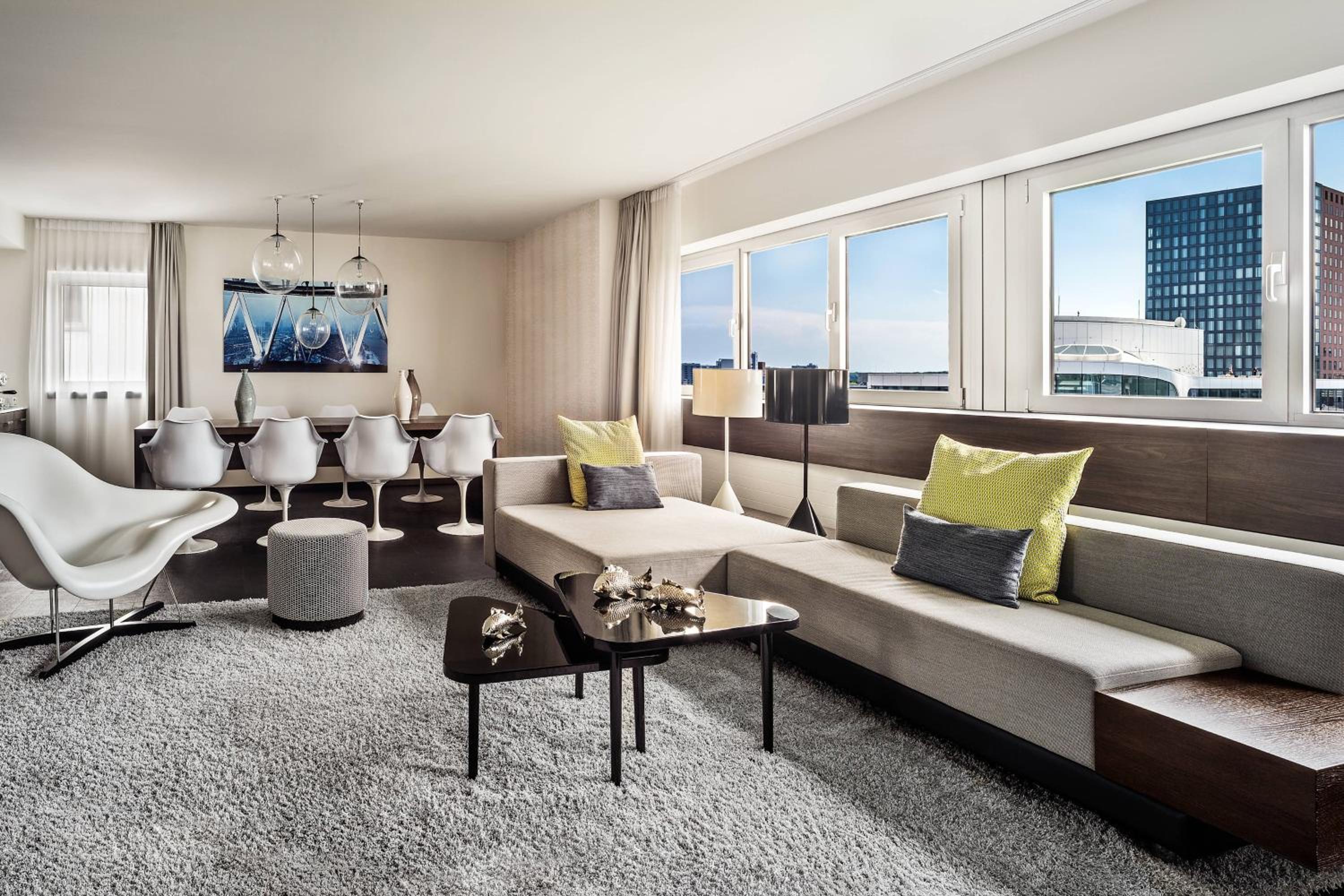 Skyline Suite - Photo 10