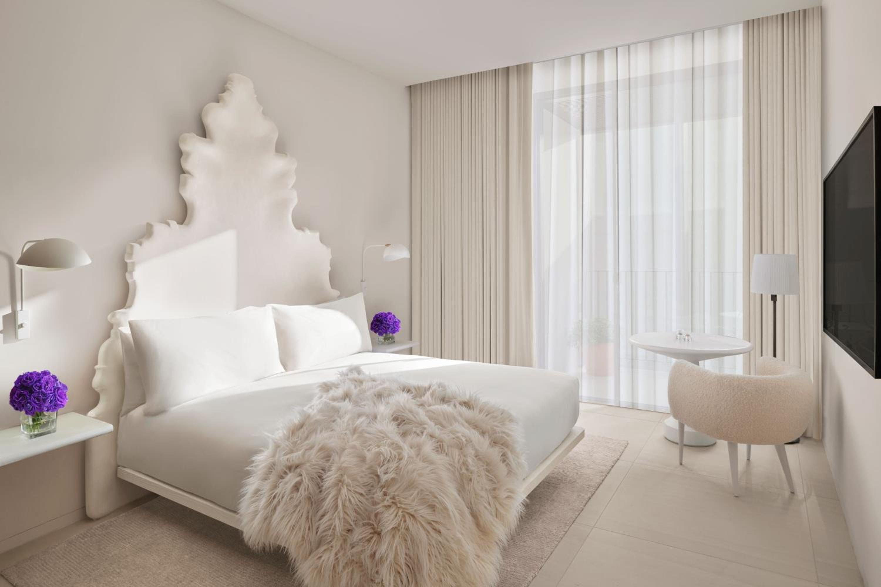 Superior King Room with Balcony