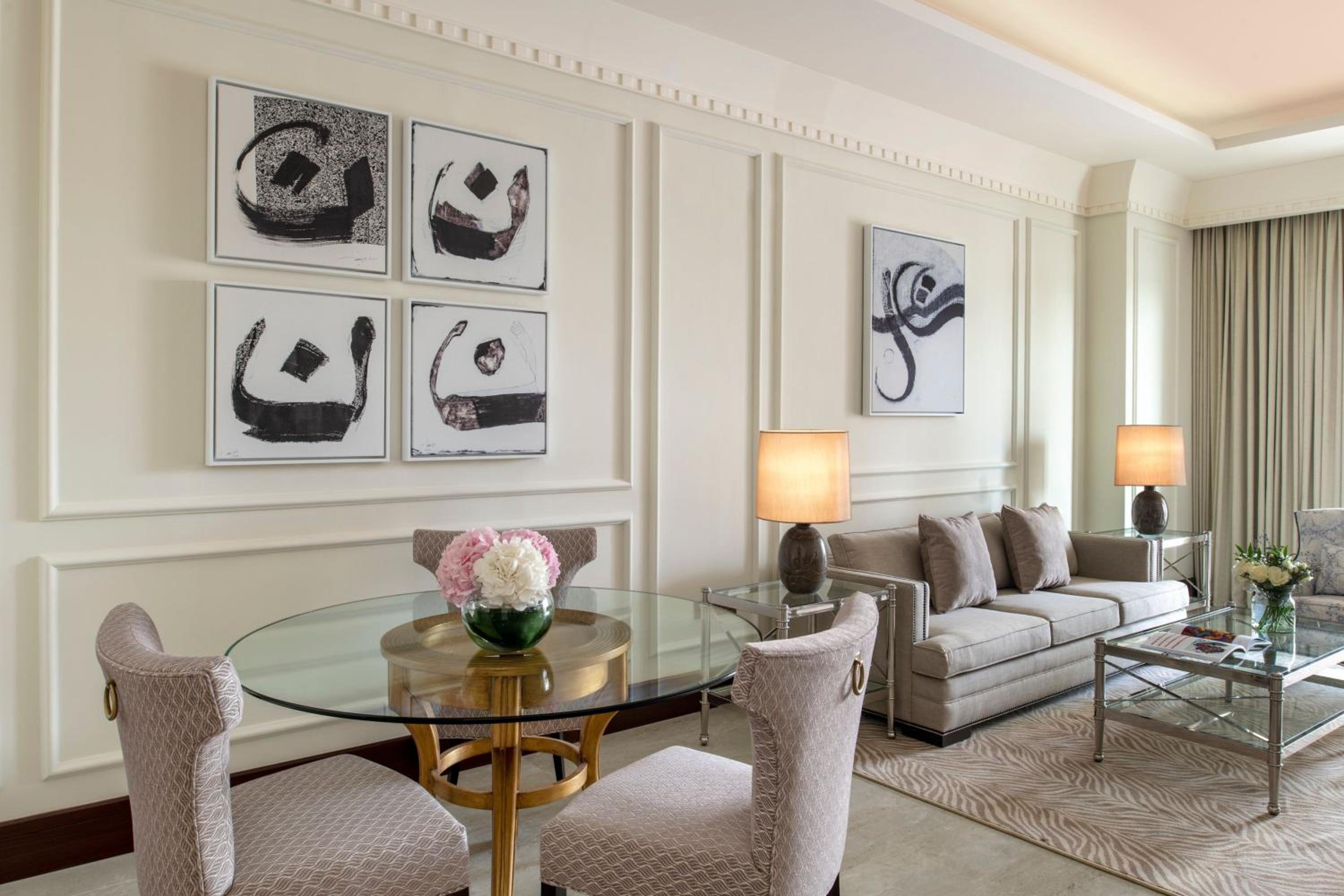One-Bedroom King Suite with Sea View and Terrace - Photo 7